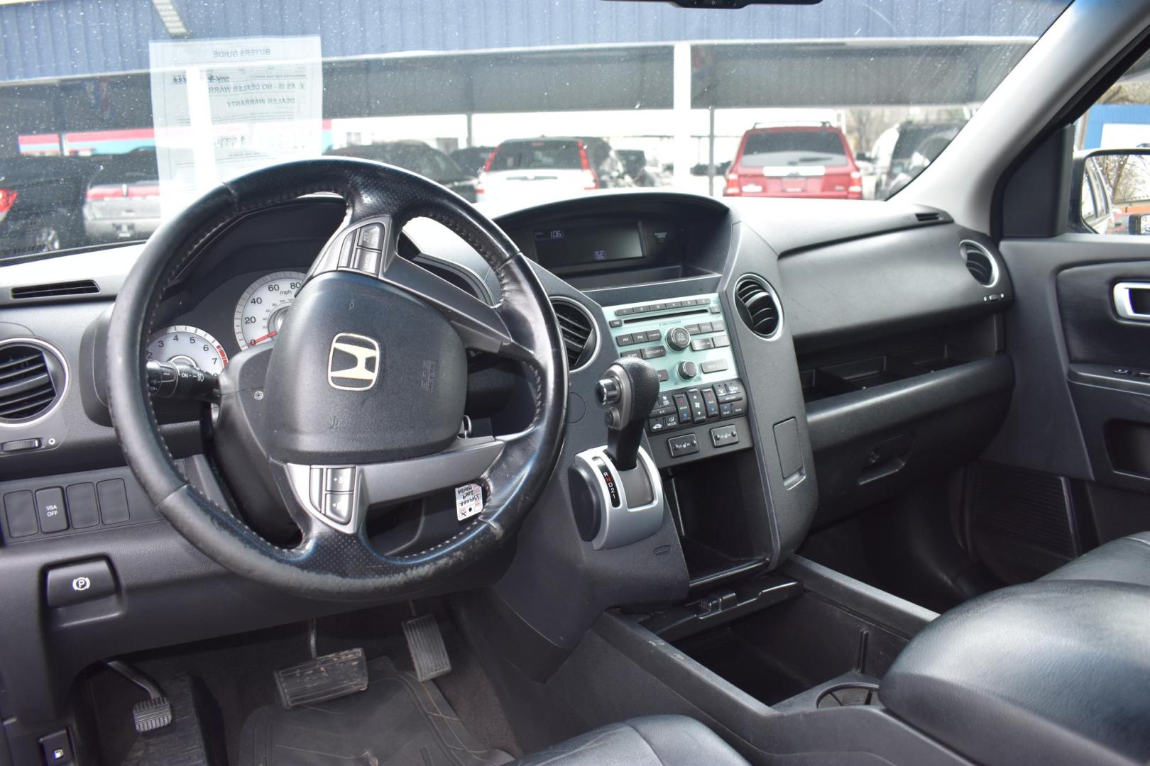 2009 GRAY HONDA PILOT EX-L 2WD (5FNYF38579B) with an 3.5L V6 SOHC 24V engine, 5-SPEED AUTOMATIC transmission, located at 420 E. Kingsbury St., Seguin, TX, 78155, (830) 401-0495, 29.581060, -97.961647 - Photo#4