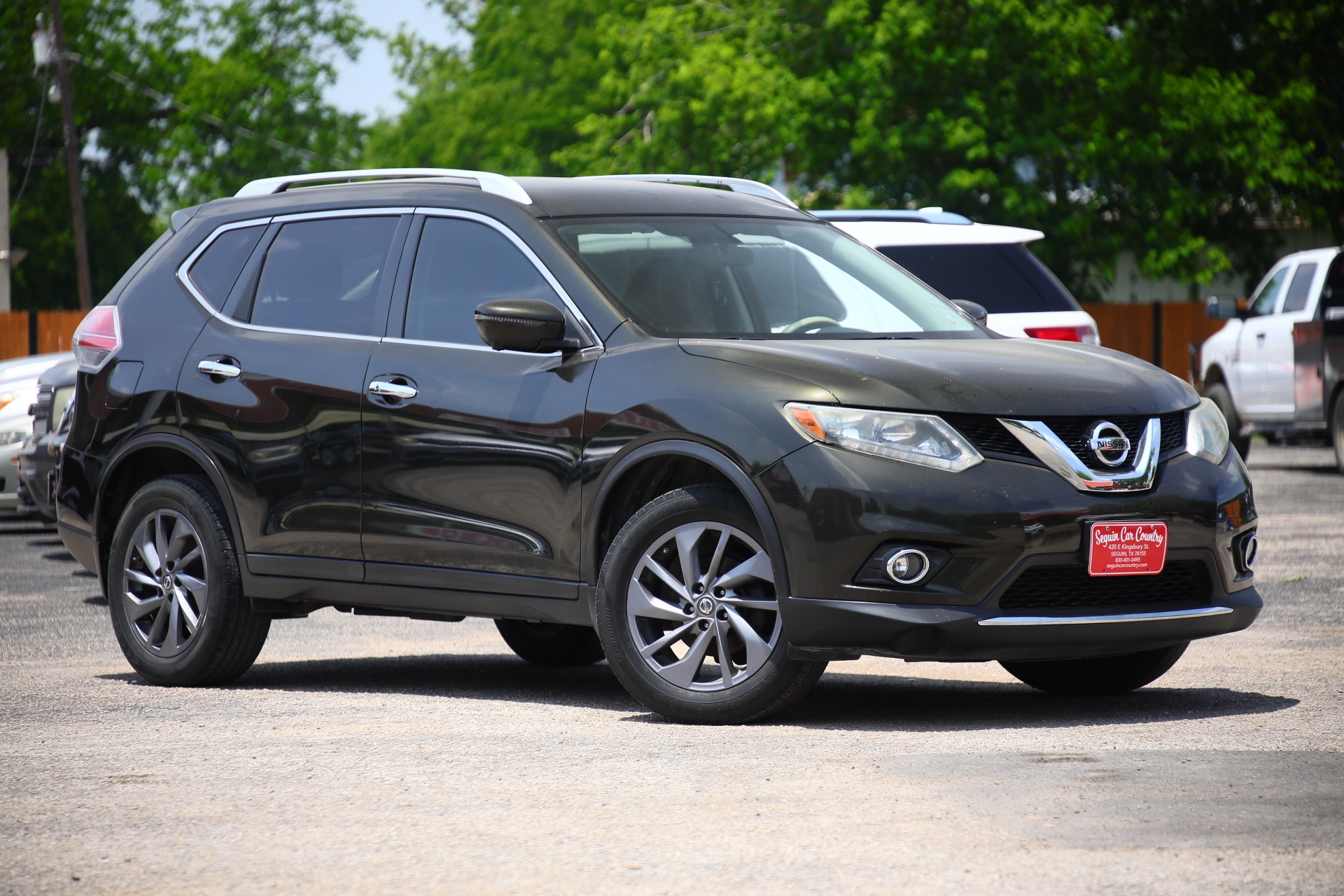 photo of 2016 NISSAN ROGUE SUV 4-DR