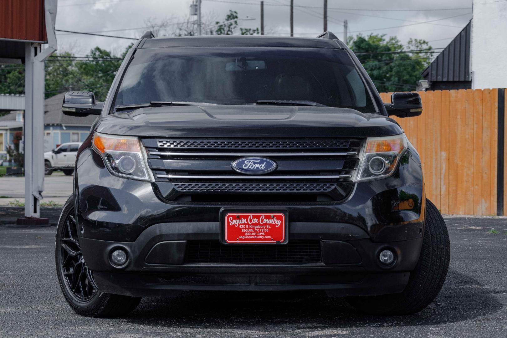 2011 BLACK FORD EXPLORER Limited 4WD (1FMHK8F88BG) with an 3.5L V6 DOHC 24V engine, 6-SPEED AUTOMATIC transmission, located at 420 E. Kingsbury St., Seguin, TX, 78155, (830) 401-0495, 29.581060, -97.961647 - Photo#1
