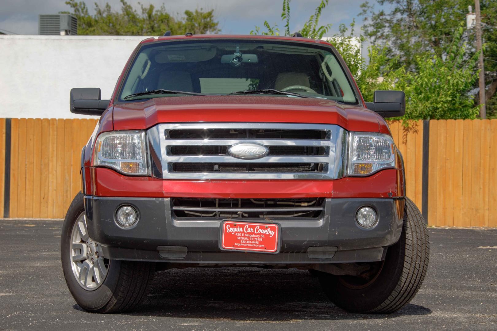 2007 RED FORD EXPEDITION EL XLT 2WD (1FMFK15507L) with an 5.4L V8 SOHC 16V engine, 6-SPEED AUTOMATIC transmission, located at 420 E. Kingsbury St., Seguin, TX, 78155, (830) 401-0495, 29.581060, -97.961647 - Photo#1
