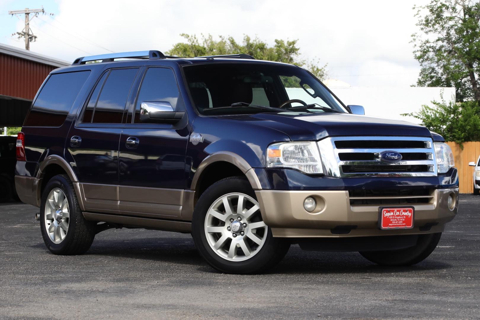 2013 BLUE FORD EXPEDITION King Ranch 2WD (1FMJU1H59DE) with an 5.4L V8 SOHC 16V FFV engine, 6-SPEED AUTOMATIC transmission, located at 420 E. Kingsbury St., Seguin, TX, 78155, (830) 401-0495, 29.581060, -97.961647 - Photo#0