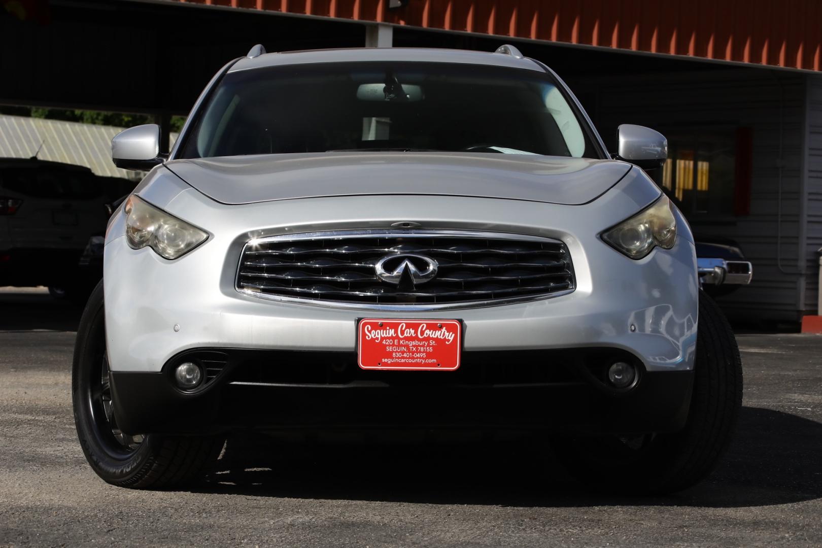2010 SILVER INFINITI FX FX35 AWD (JN8AS1MW4AM) with an 3.5L V6 DOHC 24V engine, 5-SPEED AUTOMATIC transmission, located at 420 E. Kingsbury St., Seguin, TX, 78155, (830) 401-0495, 29.581060, -97.961647 - Photo#1