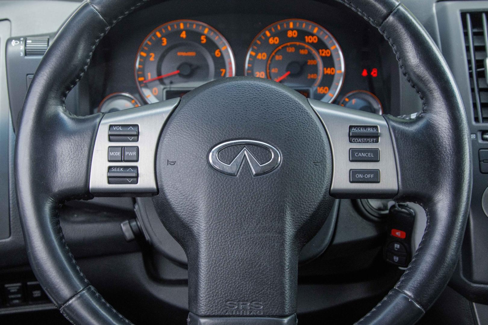 2006 BLACK INFINITI FX FX35 2WD (JNRAS08U46X) with an 3.5L V6 DOHC 24V engine, 5-SPEED AUTOMATIC transmission, located at 420 E. Kingsbury St., Seguin, TX, 78155, (830) 401-0495, 29.581060, -97.961647 - Photo#13
