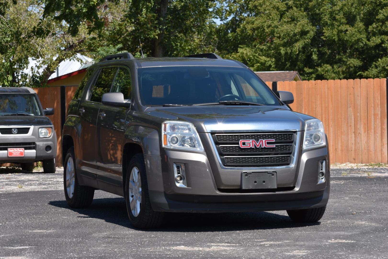 2012 GMC Terrain SLE2 FWD (2GKALSEK9C6) with an 2.4L L4 DOHC 16V engine, 6-Speed Automatic transmission, located at 420 E. Kingsbury St., Seguin, TX, 78155, (830) 401-0495, 29.581060, -97.961647 - Photo#1