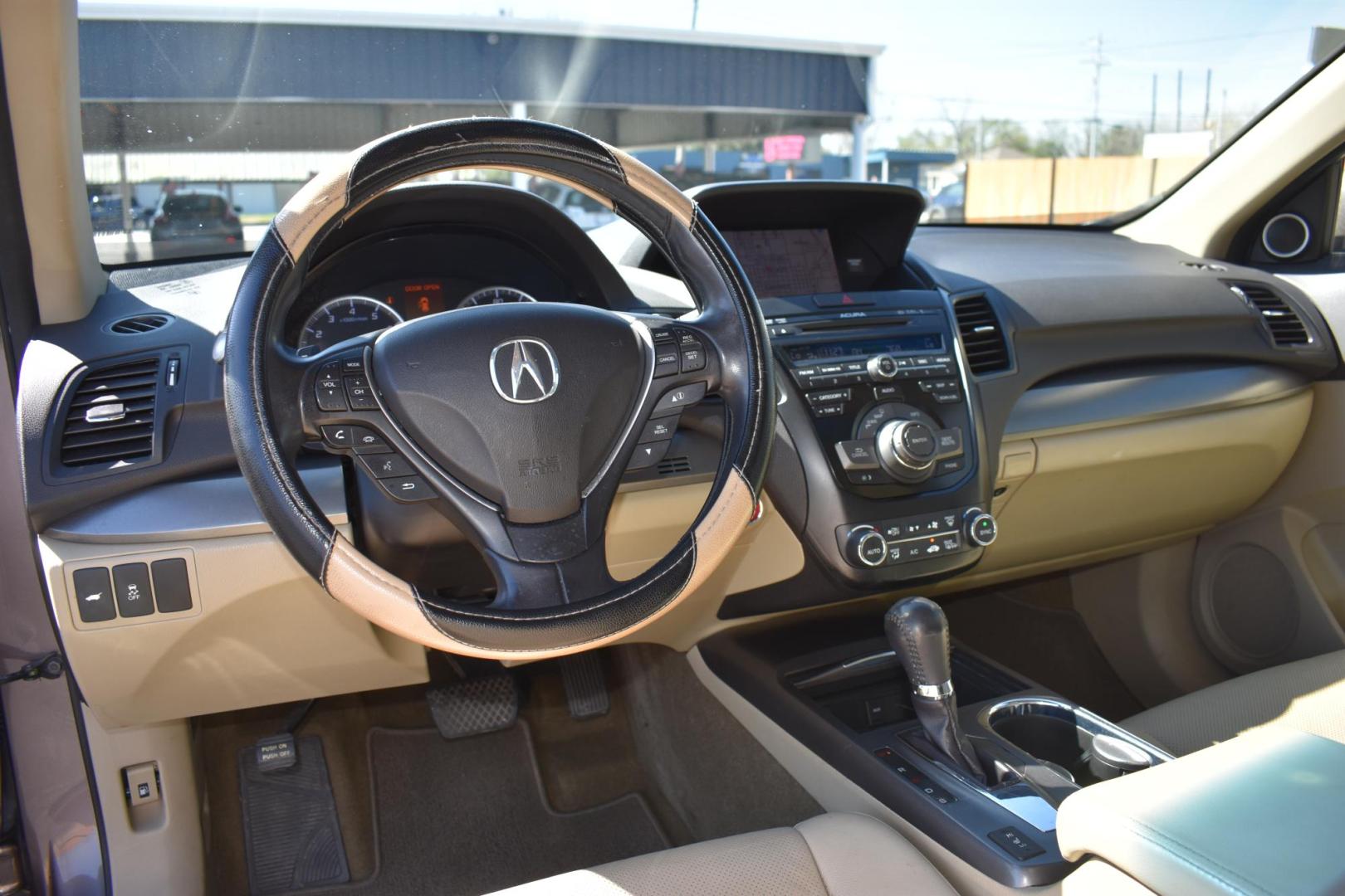 2013 BROWN Acura RDX 6-Spd AT w/ Technology Package (5J8TB3H50DL) with an 2.3L L4 DOHC 16V engine, 6-Speed Automatic transmission, located at 420 E. Kingsbury St., Seguin, TX, 78155, (830) 401-0495, 29.581060, -97.961647 - Photo#6