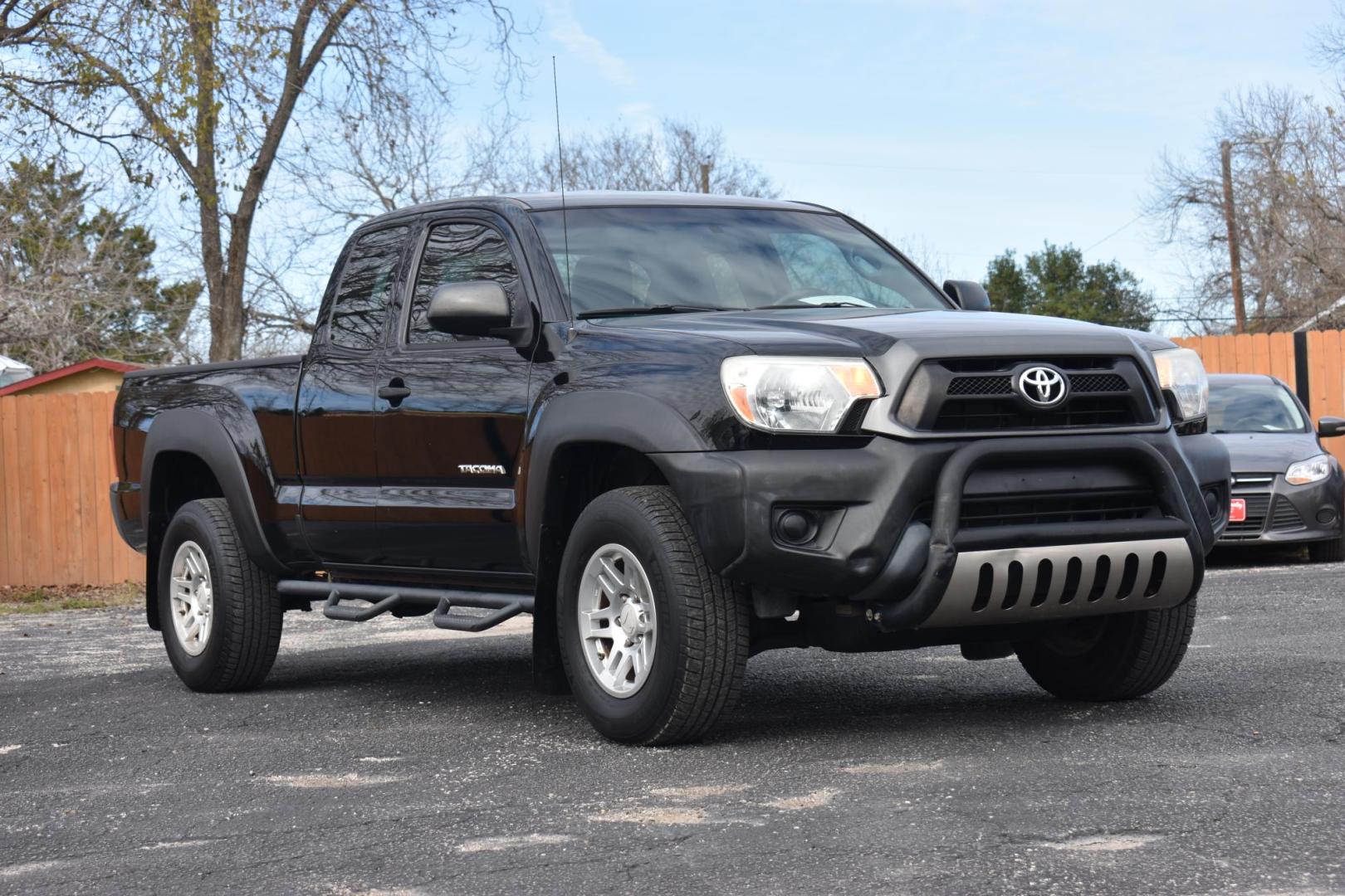 2015 BLACK Toyota Tacoma PreRunner Access Cab I4 4AT 2WD (5TFTX4GN9FX) with an 2.7L L4 DOHC 16V engine, 4-Speed Automatic transmission, located at 420 E. Kingsbury St., Seguin, TX, 78155, (830) 401-0495, 29.581060, -97.961647 - Photo#0