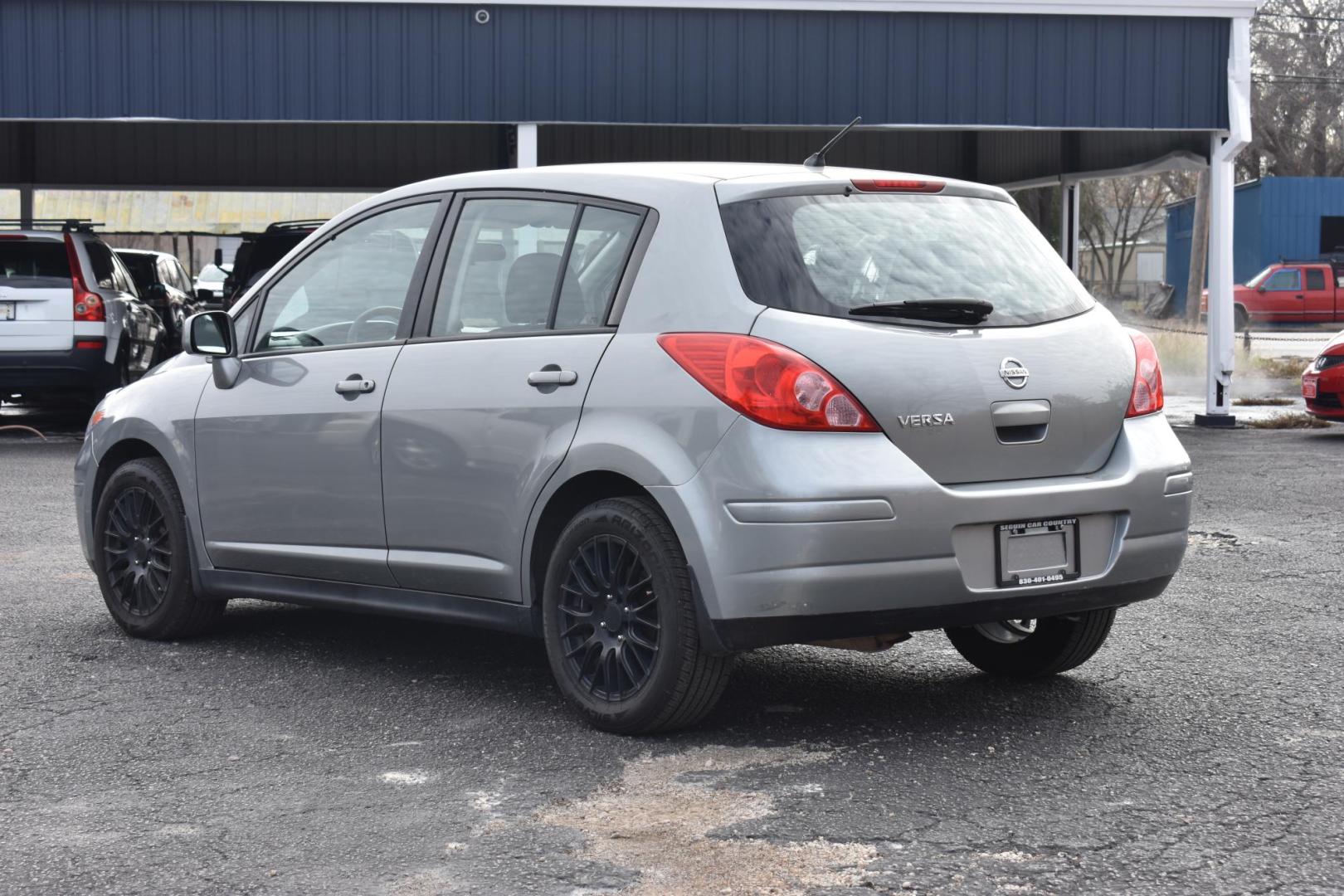 2011 GRAY Nissan Versa 1.8 S Hatchback (3N1BC1CPXBL) with an 1.8L L4 DOHC 16V engine, located at 420 E. Kingsbury St., Seguin, TX, 78155, (830) 401-0495, 29.581060, -97.961647 - Photo#2