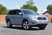 2008 BLUE Toyota Highlander Limited 2WD (JTEES42A682) with an 3.5L V6 DOHC 24V engine, 5-Speed Automatic Overdrive transmission, located at 420 E. Kingsbury St., Seguin, TX, 78155, (830) 401-0495, 29.581060, -97.961647 - Photo#7