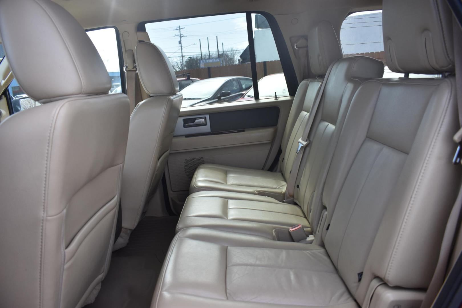 2012 RED Ford Expedition King Ranch 2WD (1FMJU1H55CE) with an 5.4L V8 SOHC 16V FFV engine, 6-Speed Automatic transmission, located at 420 E. Kingsbury St., Seguin, TX, 78155, (830) 401-0495, 29.581060, -97.961647 - Photo#4