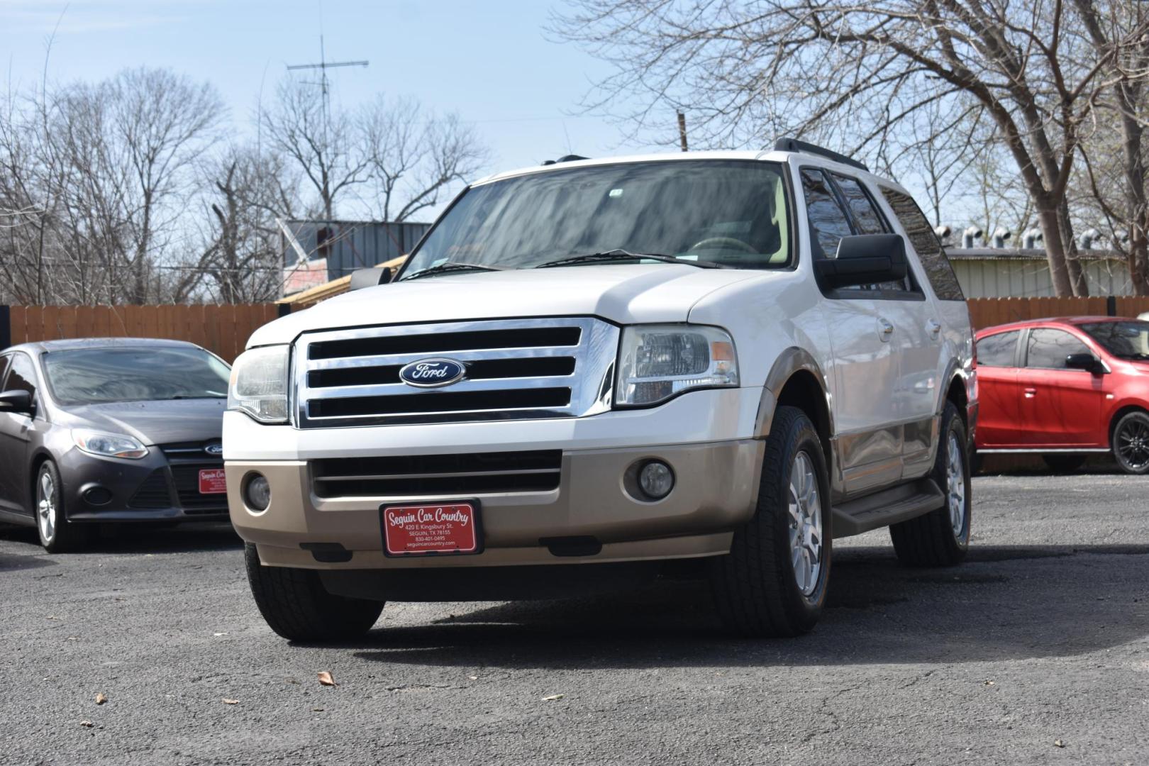 2014 WHITE Ford Expedition King Ranch 2WD (1FMJU1H50EE) with an 5.4L V8 SOHC 16V FFV engine, 6-Speed Automatic transmission, located at 420 E. Kingsbury St., Seguin, TX, 78155, (830) 401-0495, 29.581060, -97.961647 - Photo#1
