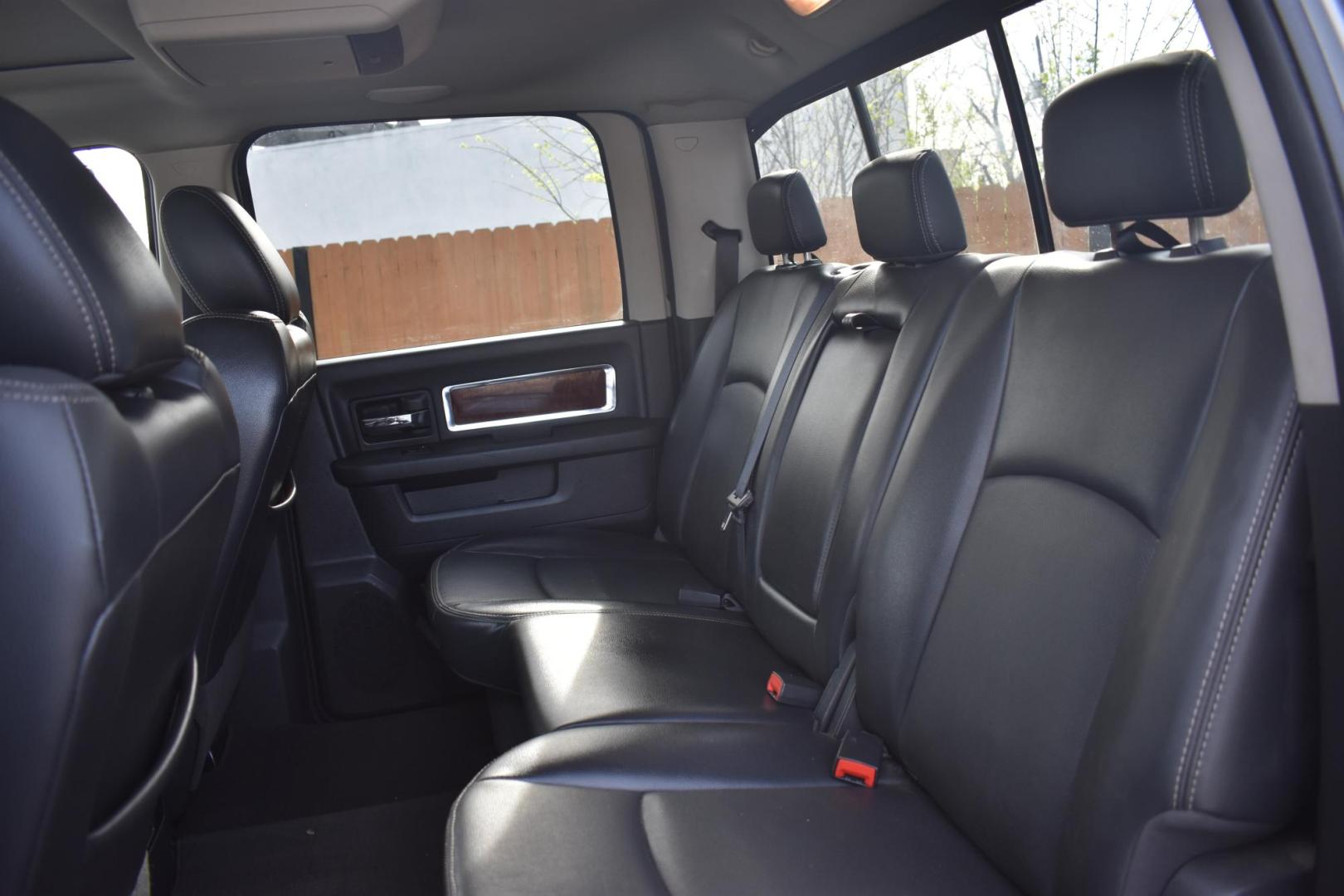 2010 GRAY Dodge Ram 1500 Laramie Crew Cab 4WD (1D7RV1CT1AS) with an 5.7L V8 OHV 16V engine, 5-Speed Automatic transmission, located at 420 E. Kingsbury St., Seguin, TX, 78155, (830) 401-0495, 29.581060, -97.961647 - Photo#2