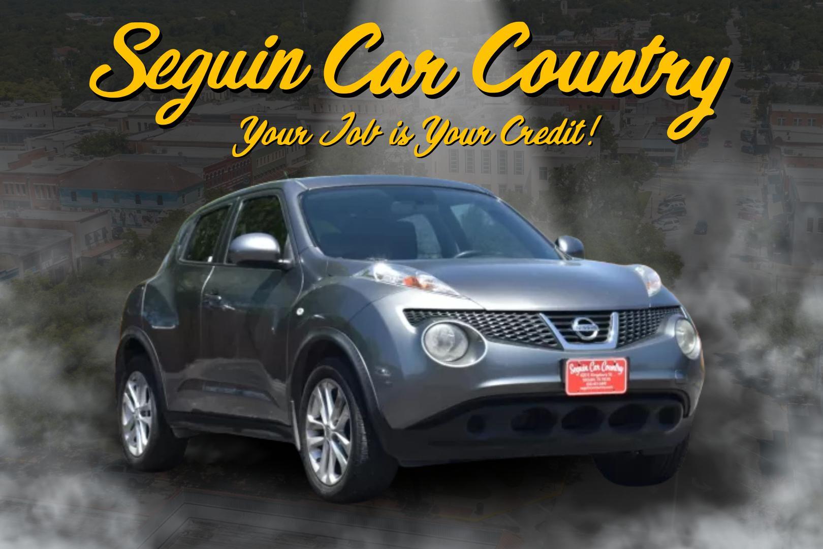 2014 GRAY Nissan Juke S FWD (JN8AF5MRXET) with an 1.6L L4 DOHC 16V engine, Continuously Variable Transmission transmission, located at 420 E. Kingsbury St., Seguin, TX, 78155, (830) 401-0495, 29.581060, -97.961647 - Photo#0