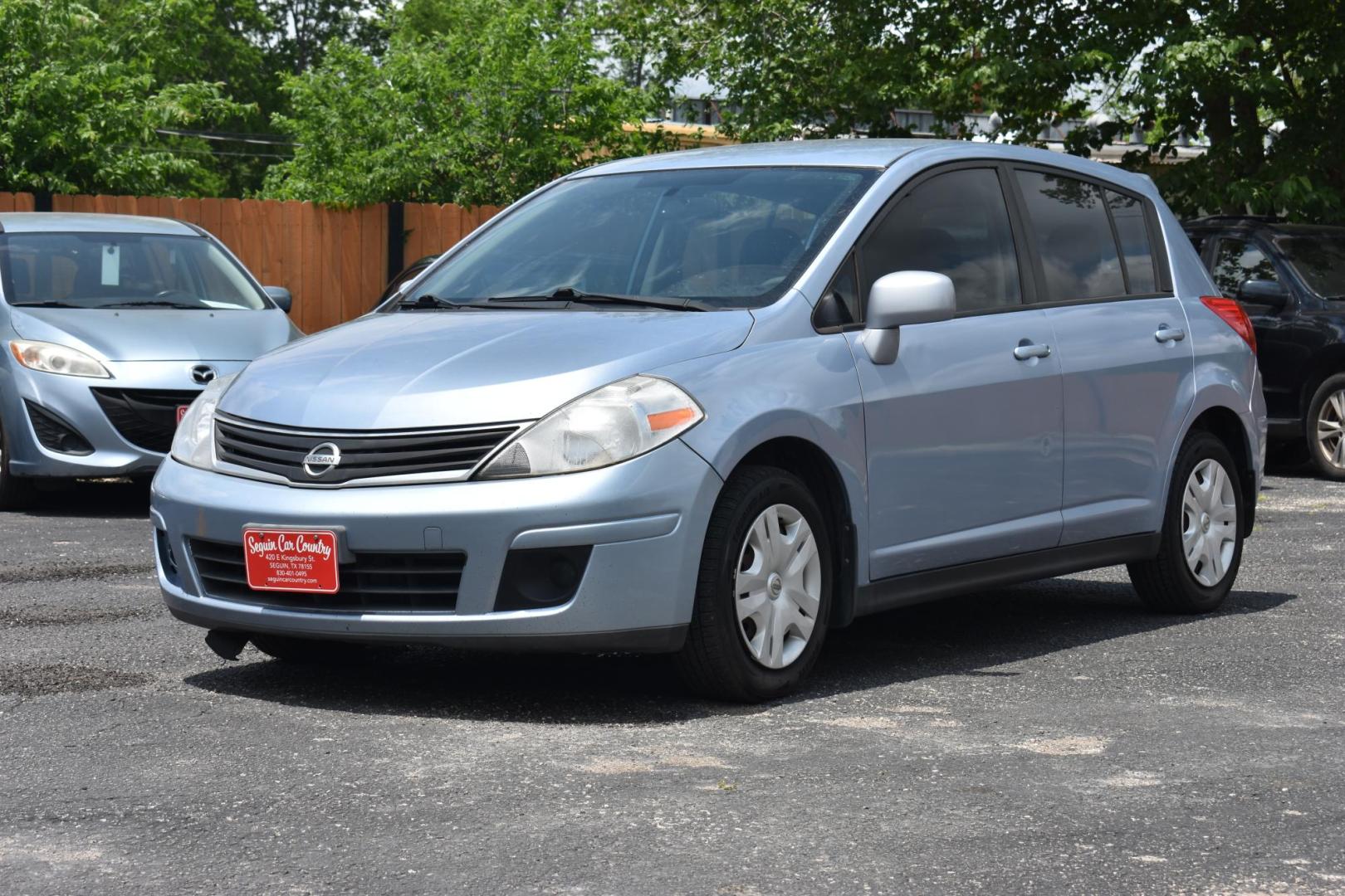 2012 BLUE Nissan Versa 1.8 SL Hatchback (3N1BC1CP0CL) with an 1.8L L4 DOHC 16V engine, Continuously Variable Transmission transmission, located at 420 E. Kingsbury St., Seguin, TX, 78155, (830) 401-0495, 29.581060, -97.961647 - Photo#1