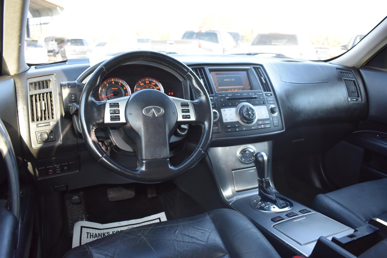 2006 SILVER Infiniti FX FX35 2WD (JNRAS08U76X) with an 3.5L V6 DOHC 24V engine, 5-Speed Automatic Overdrive transmission, located at 420 E. Kingsbury St., Seguin, TX, 78155, (830) 401-0495, 29.581060, -97.961647 - Photo#6