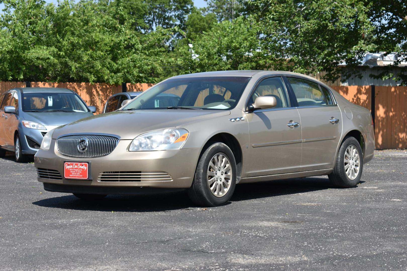 2006 TAN Buick Lucerne CX (1G4HP57236U) with an 3.8L V6 OHV 12V engine, 4-Speed Automatic Overdrive transmission, located at 420 E. Kingsbury St., Seguin, TX, 78155, (830) 401-0495, 29.581060, -97.961647 - Photo#2