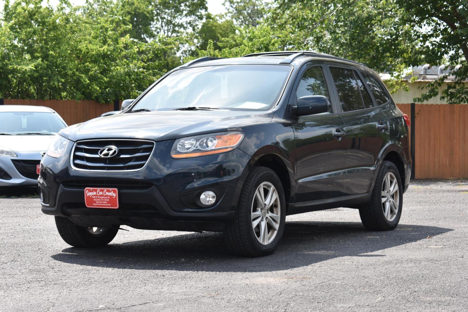 2010 BLUE Hyundai Santa Fe SE 3.5 FWD (5NMSH4AG3AH) with an 3.5L V6 DOHC 24V engine, 6-Speed Automatic transmission, located at 420 E. Kingsbury St., Seguin, TX, 78155, (830) 401-0495, 29.581060, -97.961647 - Photo#2