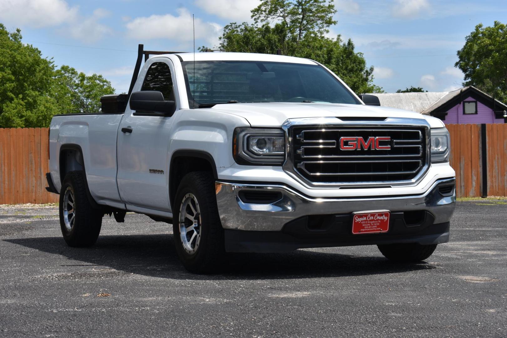 2016 WHITE GMC Sierra 1500 Base Long Box 2WD (1GTN1LEC4GZ) with an 5.3L V8 OHV 16V engine, 6A transmission, located at 420 E. Kingsbury St., Seguin, TX, 78155, (830) 401-0495, 29.581060, -97.961647 - Photo#1