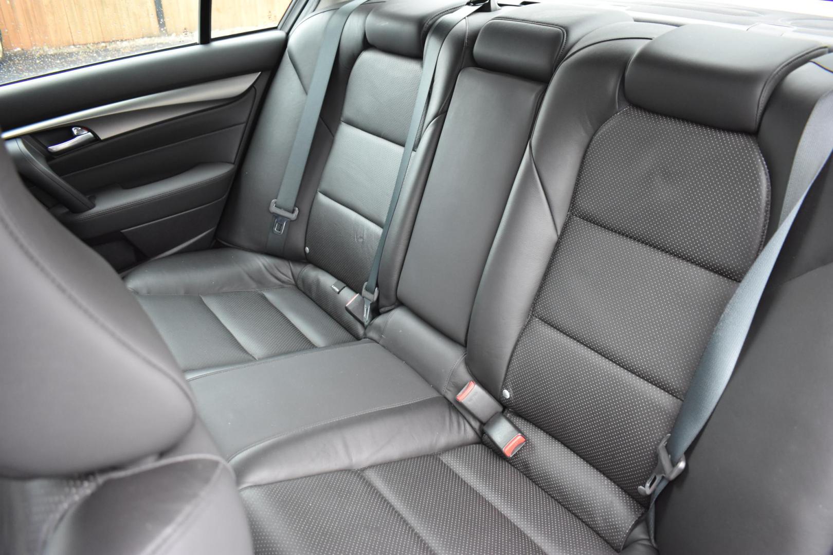 2012 GRAY Acura TL 6-Speed AT with Tech Package and 18-In. WP (19UUA8F53CA) with an 3.5L V6 SOHC 24V engine, 6-Speed Automatic transmission, located at 420 E. Kingsbury St., Seguin, TX, 78155, (830) 401-0495, 29.581060, -97.961647 - Photo#5