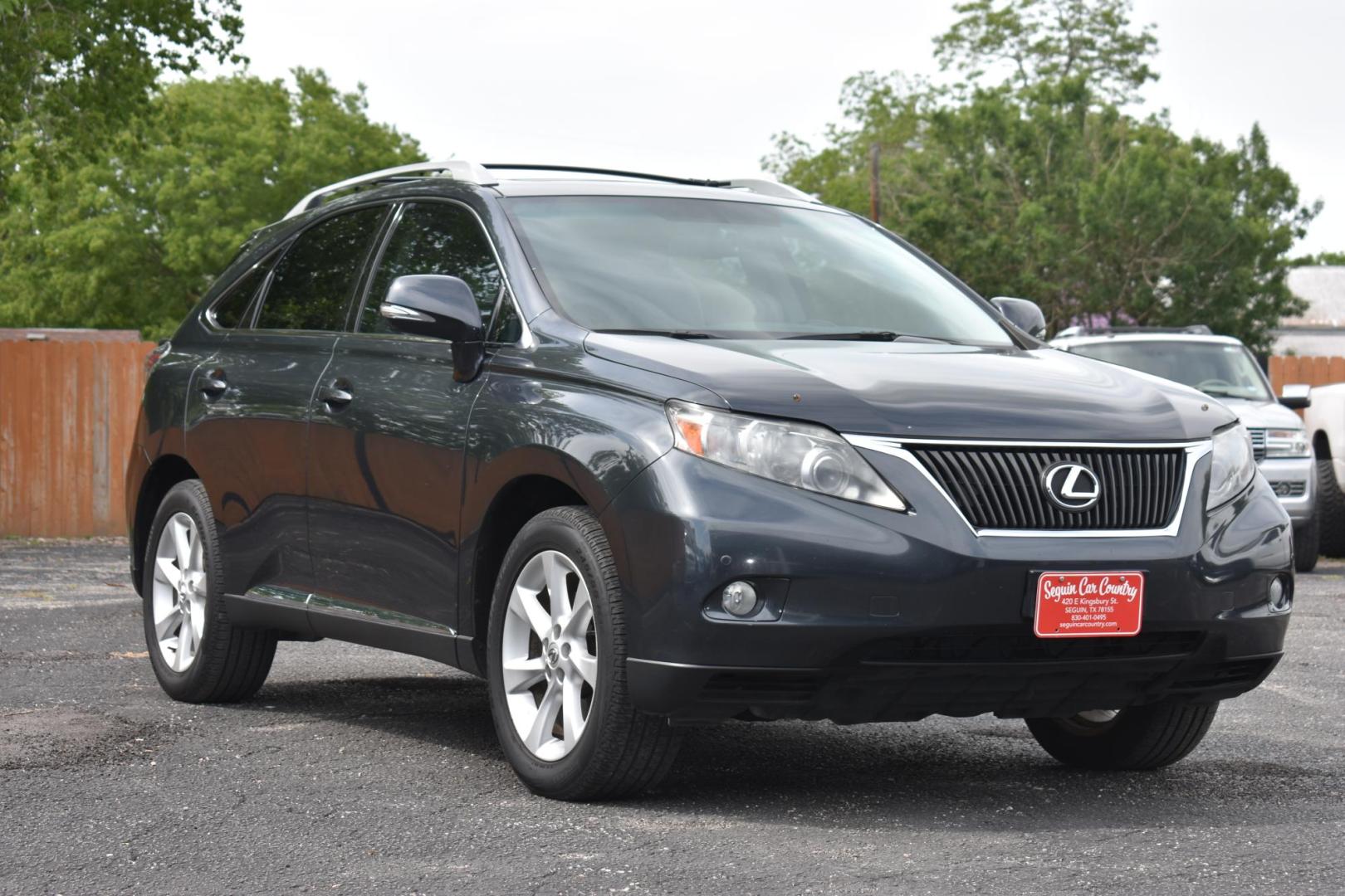 2010 GRAY Lexus RX 350 FWD (2T2ZK1BA2AC) with an 3.5L V6 DOHC 24V engine, 5-Speed Automatic Overdrive transmission, located at 420 E. Kingsbury St., Seguin, TX, 78155, (830) 401-0495, 29.581060, -97.961647 - Photo#1