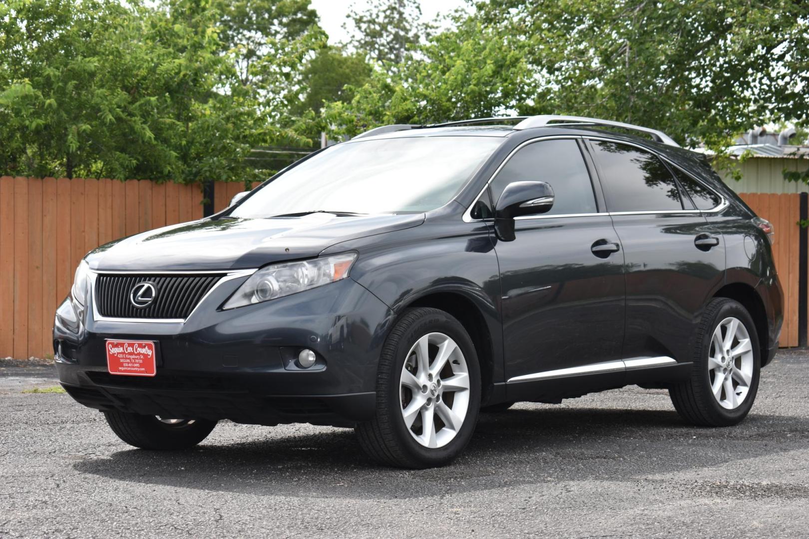 2010 GRAY Lexus RX 350 FWD (2T2ZK1BA2AC) with an 3.5L V6 DOHC 24V engine, 5-Speed Automatic Overdrive transmission, located at 420 E. Kingsbury St., Seguin, TX, 78155, (830) 401-0495, 29.581060, -97.961647 - Photo#2