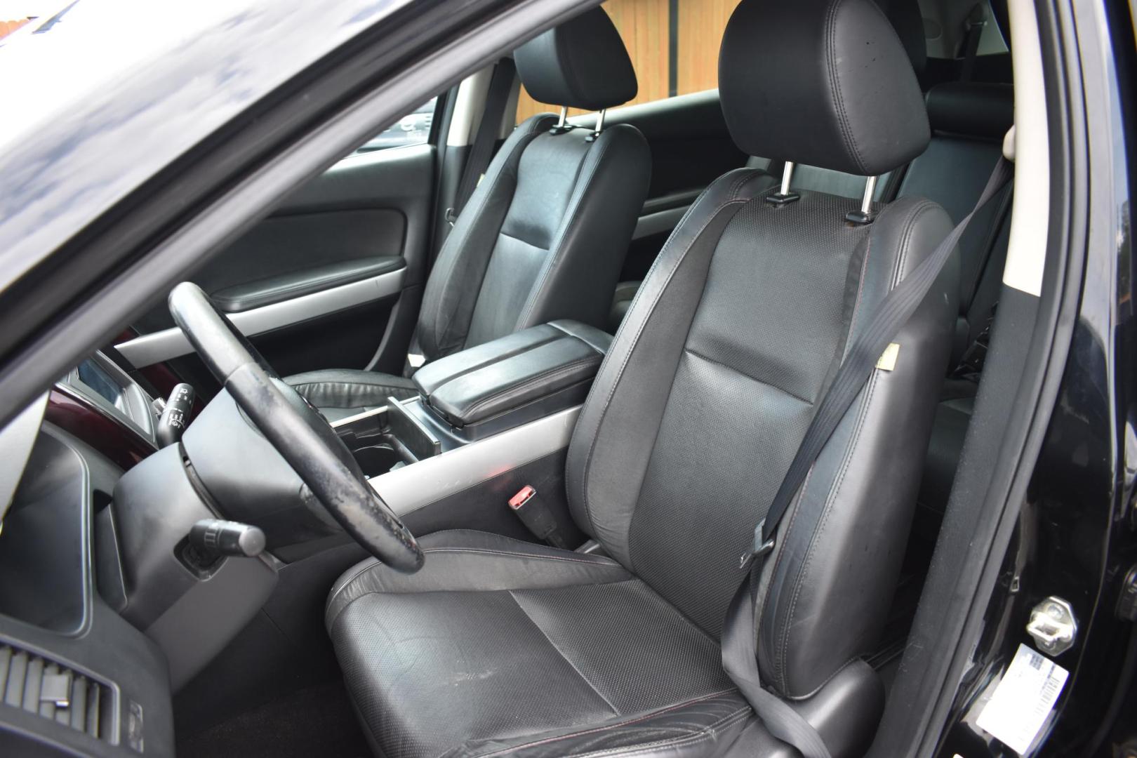 2015 BLACK Mazda CX-9 Grand Touring (JM3TB2DA3F0) with an 3.7L V6 DOHC 24V engine, 6-Speed Automatic transmission, located at 420 E. Kingsbury St., Seguin, TX, 78155, (830) 401-0495, 29.581060, -97.961647 - Photo#4