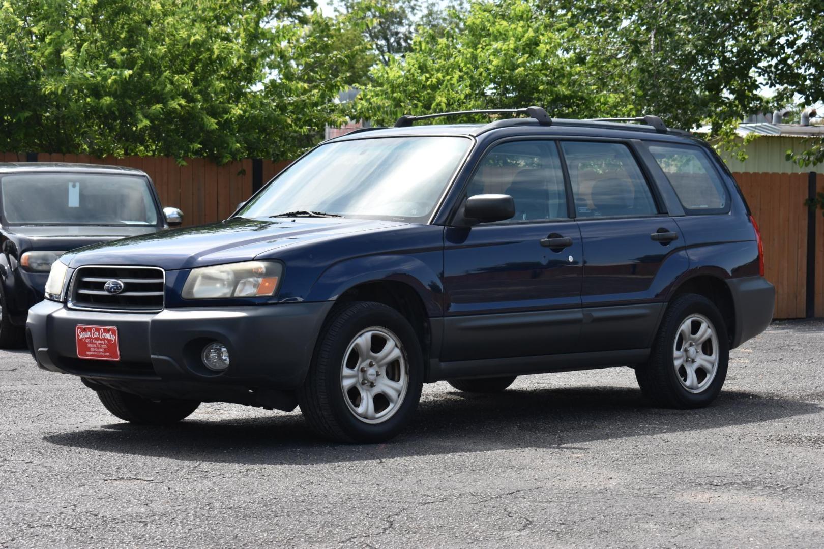 2005 BLUE Subaru Forester 2.5 X (JF1SG63625H) with an 2.5L H4 SOHC 16V engine, 4-Speed Automatic Overdrive transmission, located at 420 E. Kingsbury St., Seguin, TX, 78155, (830) 401-0495, 29.581060, -97.961647 - Photo#2