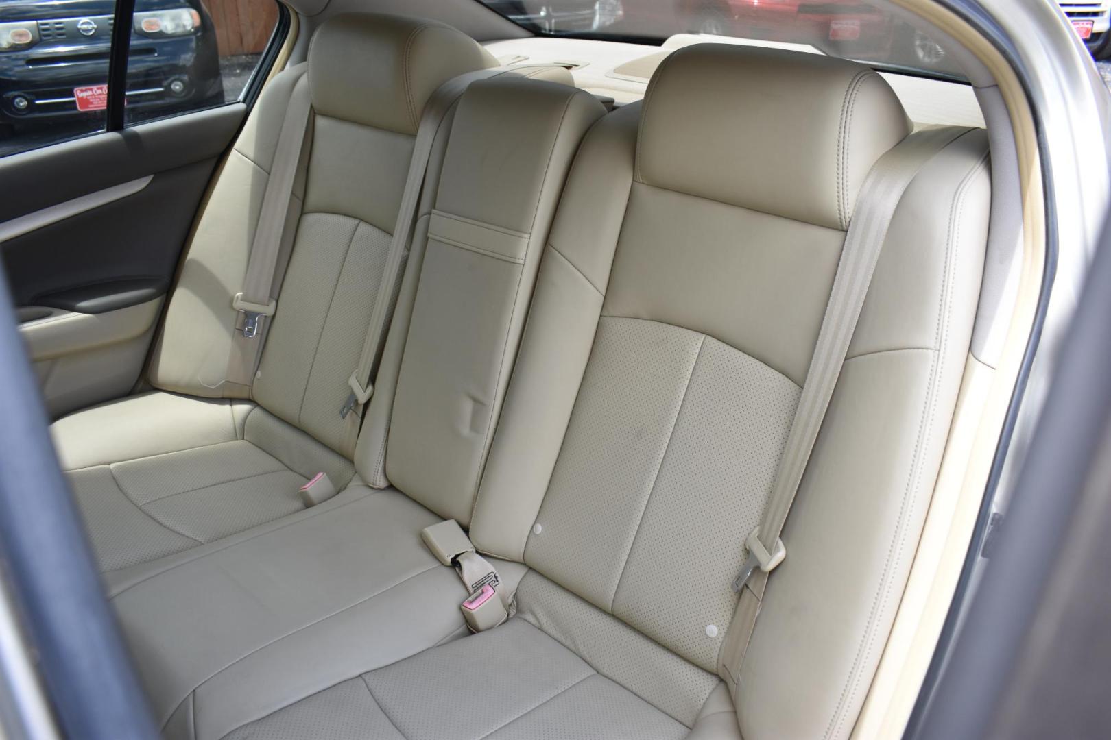 2007 TAN Infiniti G35 Base (JNKBV61E07M) with an 3.5L V6 DOHC 24V engine, 5-Speed Automatic Overdrive transmission, located at 420 E. Kingsbury St., Seguin, TX, 78155, (830) 401-0495, 29.581060, -97.961647 - Photo#5