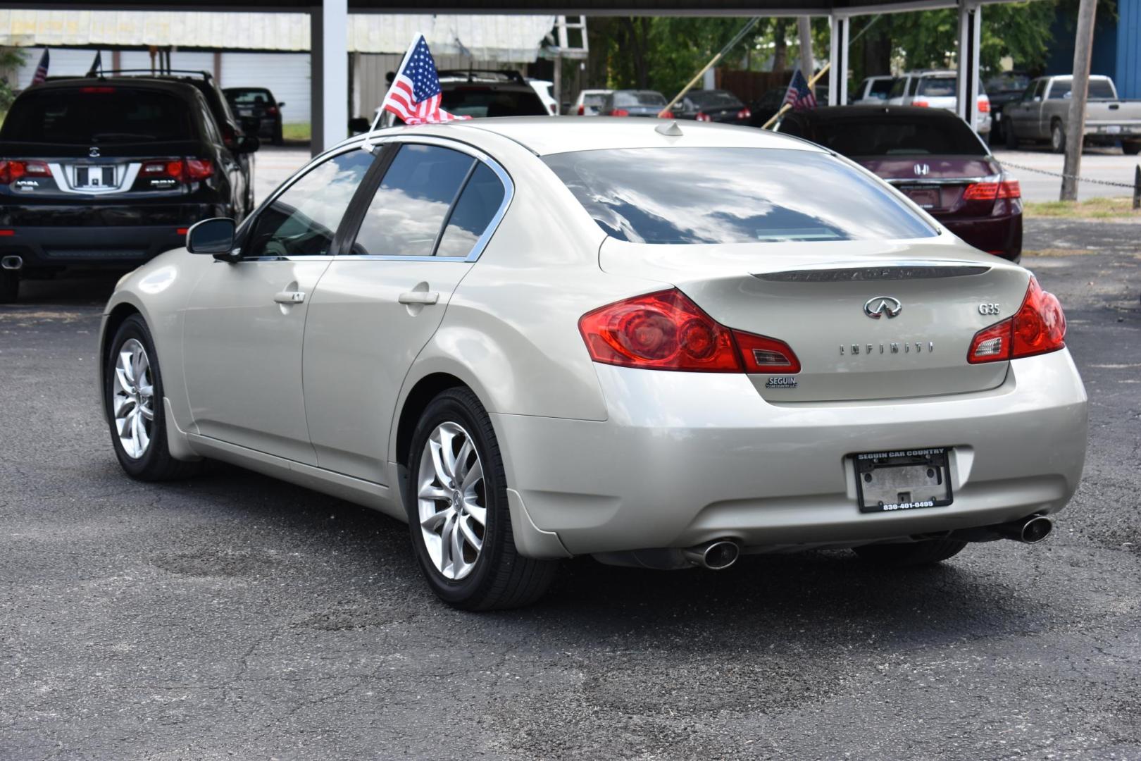 2007 TAN Infiniti G35 Base (JNKBV61E07M) with an 3.5L V6 DOHC 24V engine, 5-Speed Automatic Overdrive transmission, located at 420 E. Kingsbury St., Seguin, TX, 78155, (830) 401-0495, 29.581060, -97.961647 - Photo#3