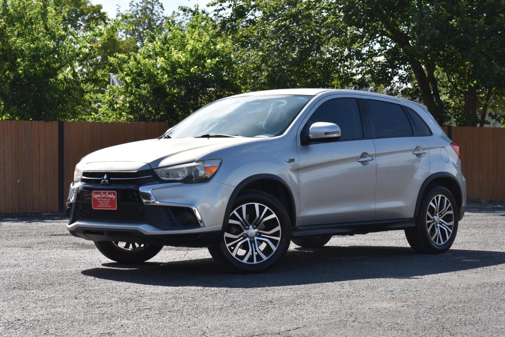2018 SILVER Mitsubishi Outlander Sport 2.0 ES CVT (JA4AP3AU2JZ) with an 2.0L L4 DOHC 16V engine, CVT transmission, located at 420 E. Kingsbury St., Seguin, TX, 78155, (830) 401-0495, 29.581060, -97.961647 - Photo#3