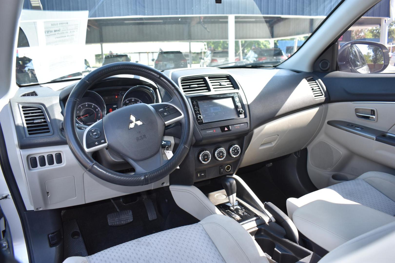 2018 SILVER Mitsubishi Outlander Sport 2.0 ES CVT (JA4AP3AU2JZ) with an 2.0L L4 DOHC 16V engine, CVT transmission, located at 420 E. Kingsbury St., Seguin, TX, 78155, (830) 401-0495, 29.581060, -97.961647 - Photo#6