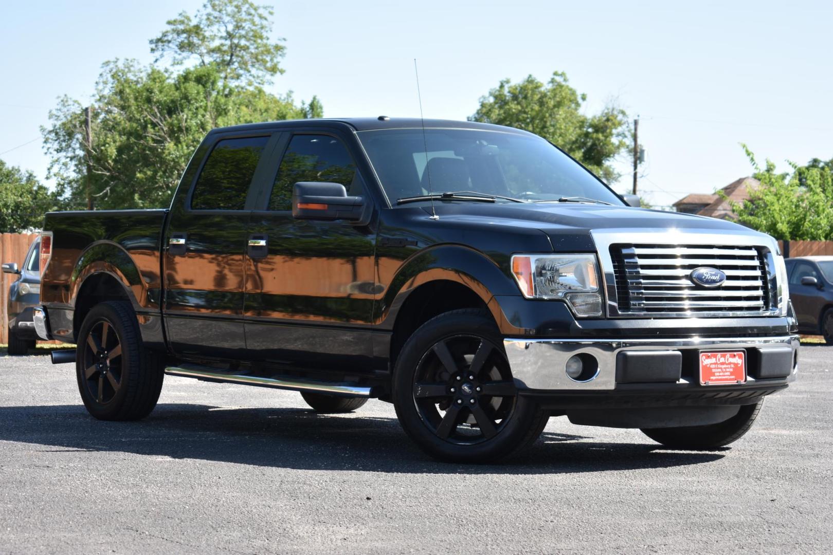 2012 BLACK Ford F-150 FX2 SuperCrew 5.5-ft. Bed 2WD (1FTFW1CF1CK) with an 5.0L V8 engine, 6-Speed Automatic transmission, located at 420 E. Kingsbury St., Seguin, TX, 78155, (830) 401-0495, 29.581060, -97.961647 - Photo#1