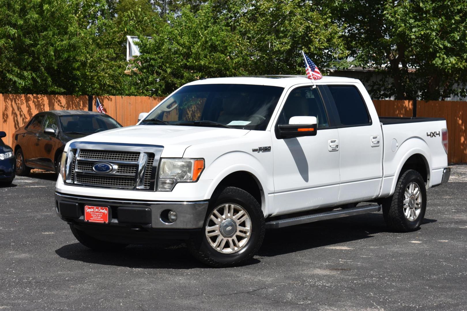 2012 WHITE Ford F-150 XL SuperCrew 5.5-ft. Bed 4WD (1FTFW1EF6CK) with an 5.0L V8 engine, 6-Speed Automatic transmission, located at 420 E. Kingsbury St., Seguin, TX, 78155, (830) 401-0495, 29.581060, -97.961647 - Photo#3