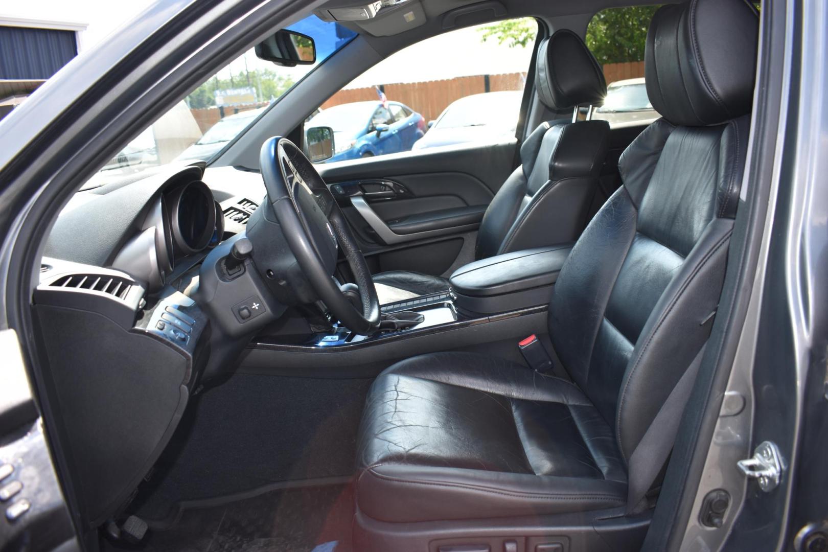 2008 GRAY Acura MDX Tech Package with Power Tailgate (2HNYD28608H) with an 3.5L V6 SOHC 24V engine, 5-Speed Automatic Overdrive transmission, located at 420 E. Kingsbury St., Seguin, TX, 78155, (830) 401-0495, 29.581060, -97.961647 - Photo#3
