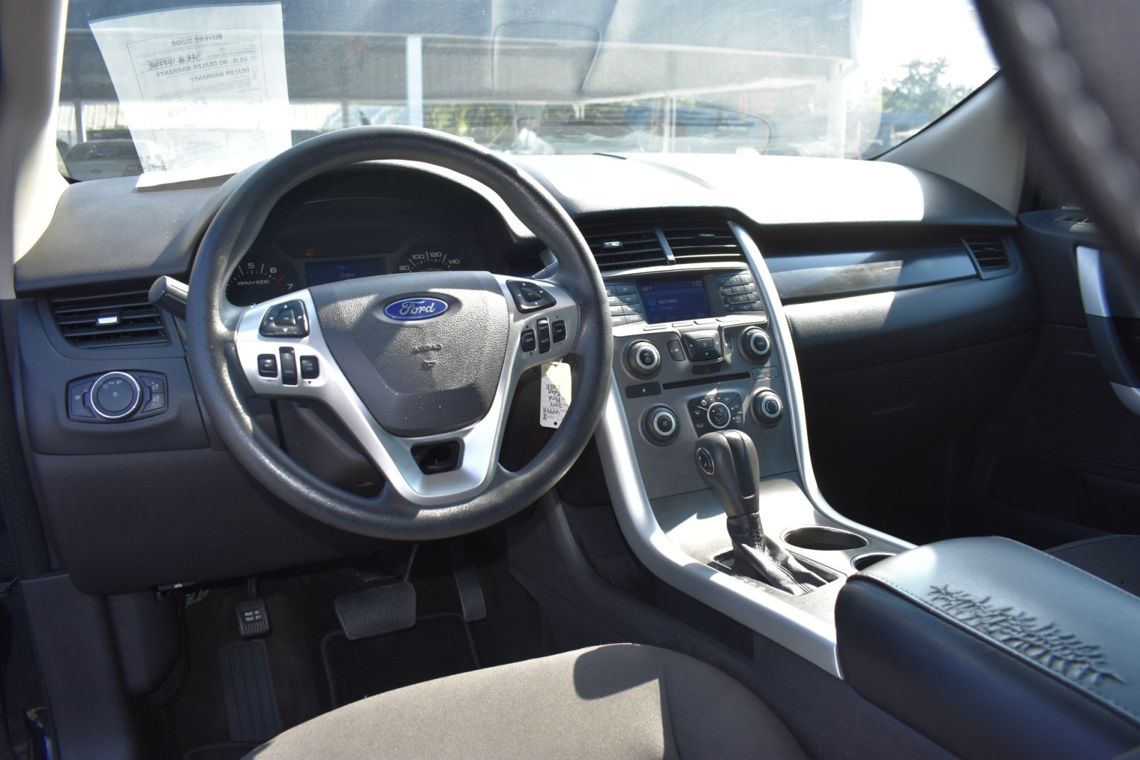 2014 GRAY Ford Edge SE FWD (2FMDK3GC8EB) with an 3.5L V6 DOHC 24V engine, 6-Speed Automatic transmission, located at 420 E. Kingsbury St., Seguin, TX, 78155, (830) 401-0495, 29.581060, -97.961647- Photo#3