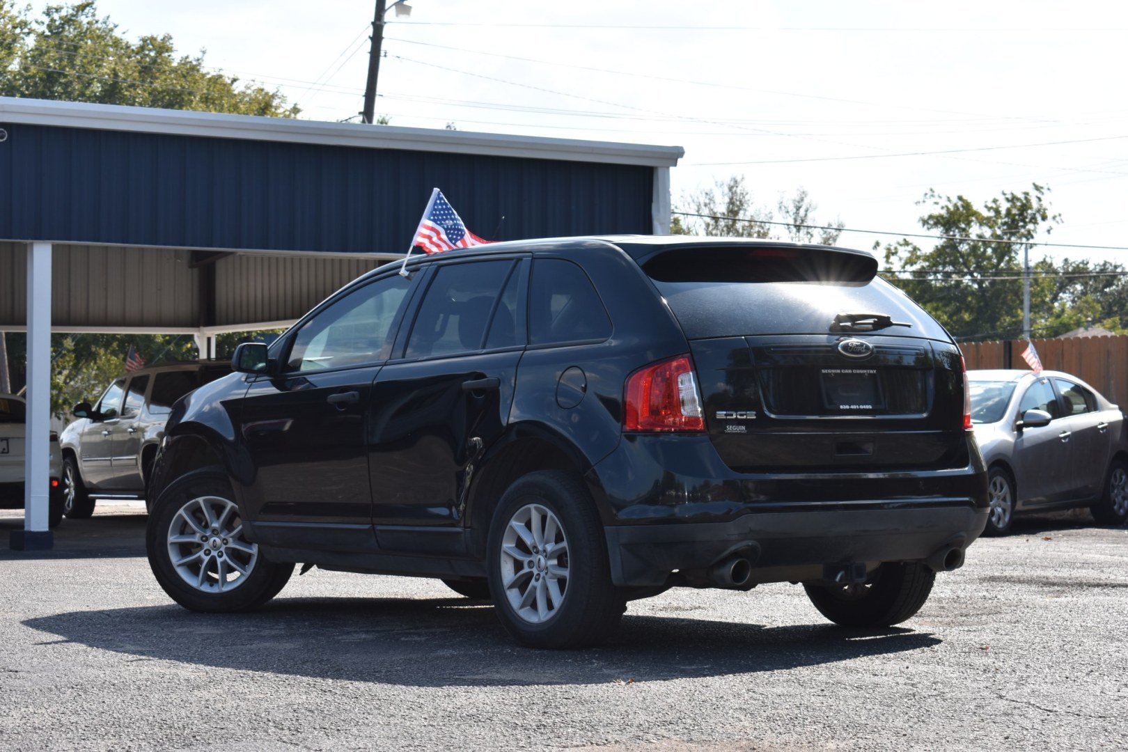 2014 GRAY Ford Edge SE FWD (2FMDK3GC8EB) with an 3.5L V6 DOHC 24V engine, 6-Speed Automatic transmission, located at 420 E. Kingsbury St., Seguin, TX, 78155, (830) 401-0495, 29.581060, -97.961647- Photo#2