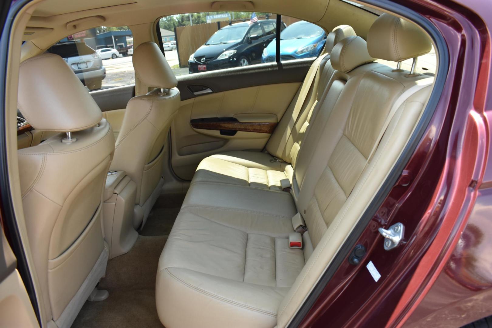 2009 MAROON Honda Accord EX-L Sedan AT (1HGCP26829A) with an 2.4L L4 DOHC 16V engine, 5-Speed Automatic transmission, located at 420 E. Kingsbury St., Seguin, TX, 78155, (830) 401-0495, 29.581060, -97.961647 - Photo#5