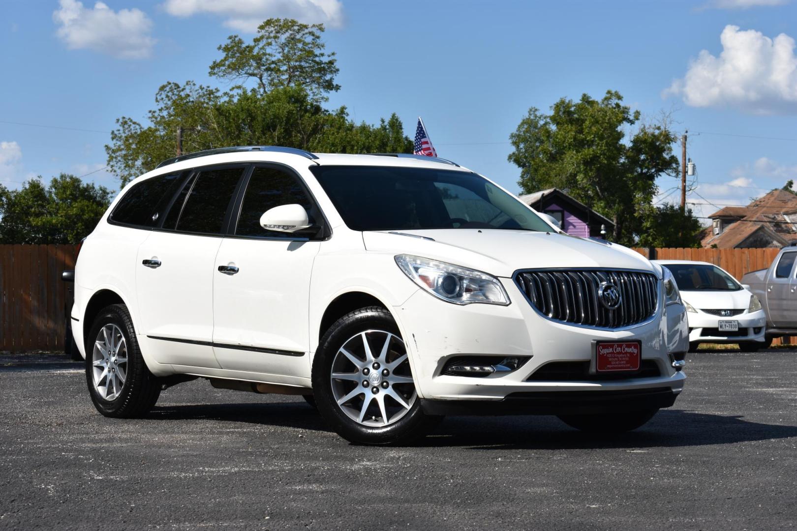 2014 WHITE Buick Enclave Leather FWD (5GAKRBKD8EJ) with an 3.6L V6 DOHC 24V engine, 6-Speed Automatic Overdrive transmission, located at 420 E. Kingsbury St., Seguin, TX, 78155, (830) 401-0495, 29.581060, -97.961647 - Photo#0