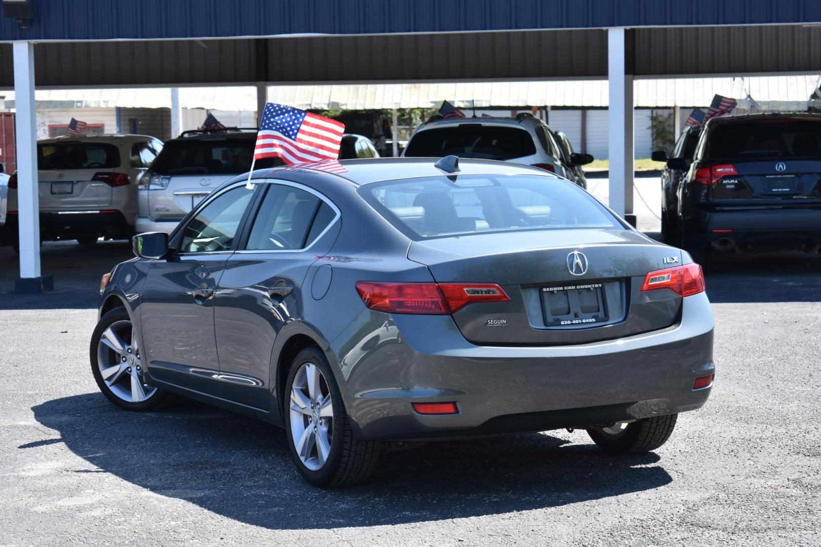 2013 GRAY Acura ILX 5-Spd AT w/ Technology Package (19VDE1F77DE) with an 2.0L L4 16V DOHC engine, 5-Speed Automatic transmission, located at 420 E. Kingsbury St., Seguin, TX, 78155, (830) 401-0495, 29.581060, -97.961647 - Photo#2