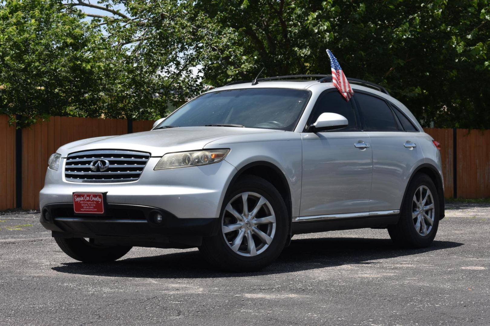2008 SILVER Infiniti FX FX35 2WD (JNRAS08UX8X) with an 3.5L V6 DOHC 24V engine, 5-Speed Automatic Overdrive transmission, located at 420 E. Kingsbury St., Seguin, TX, 78155, (830) 401-0495, 29.581060, -97.961647 - Photo#1