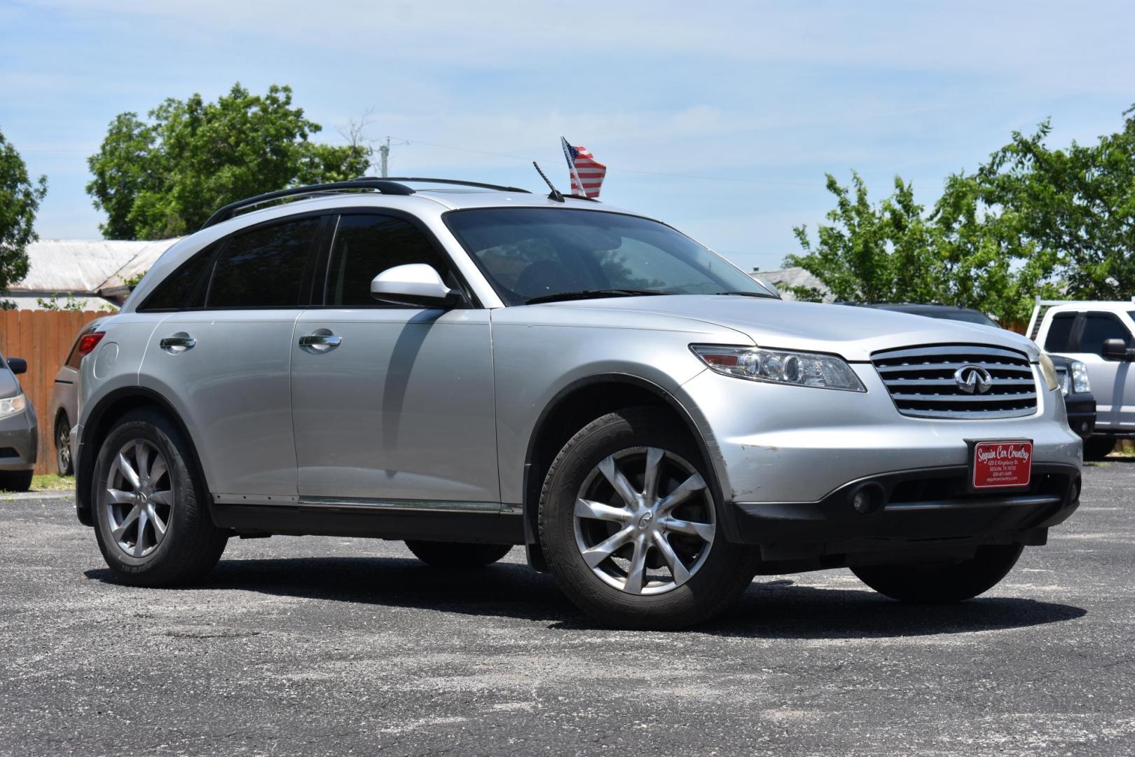 2008 SILVER Infiniti FX FX35 2WD (JNRAS08UX8X) with an 3.5L V6 DOHC 24V engine, 5-Speed Automatic Overdrive transmission, located at 420 E. Kingsbury St., Seguin, TX, 78155, (830) 401-0495, 29.581060, -97.961647 - Photo#2