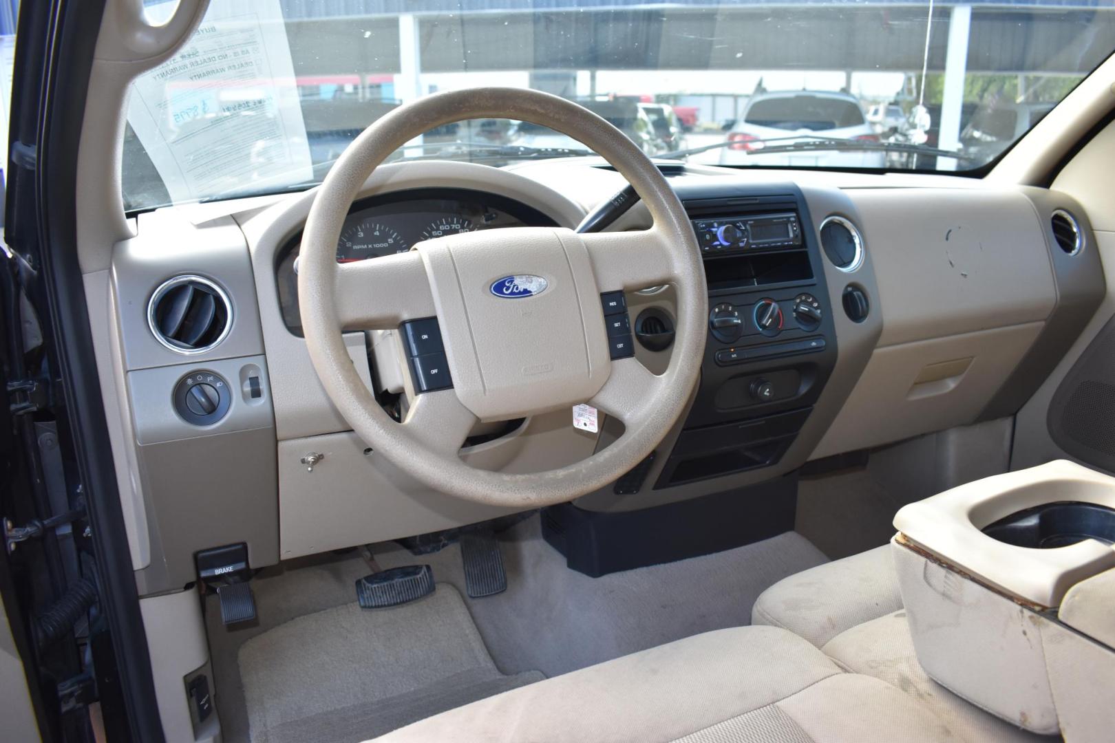 2005 BROWN Ford F-150 Lariat SuperCab 2WD (1FTRX12W95N) with an 4.6L V8 SOHC 16V engine, 4-Speed Automatic Overdrive transmission, located at 420 E. Kingsbury St., Seguin, TX, 78155, (830) 401-0495, 29.581060, -97.961647 - Photo#6