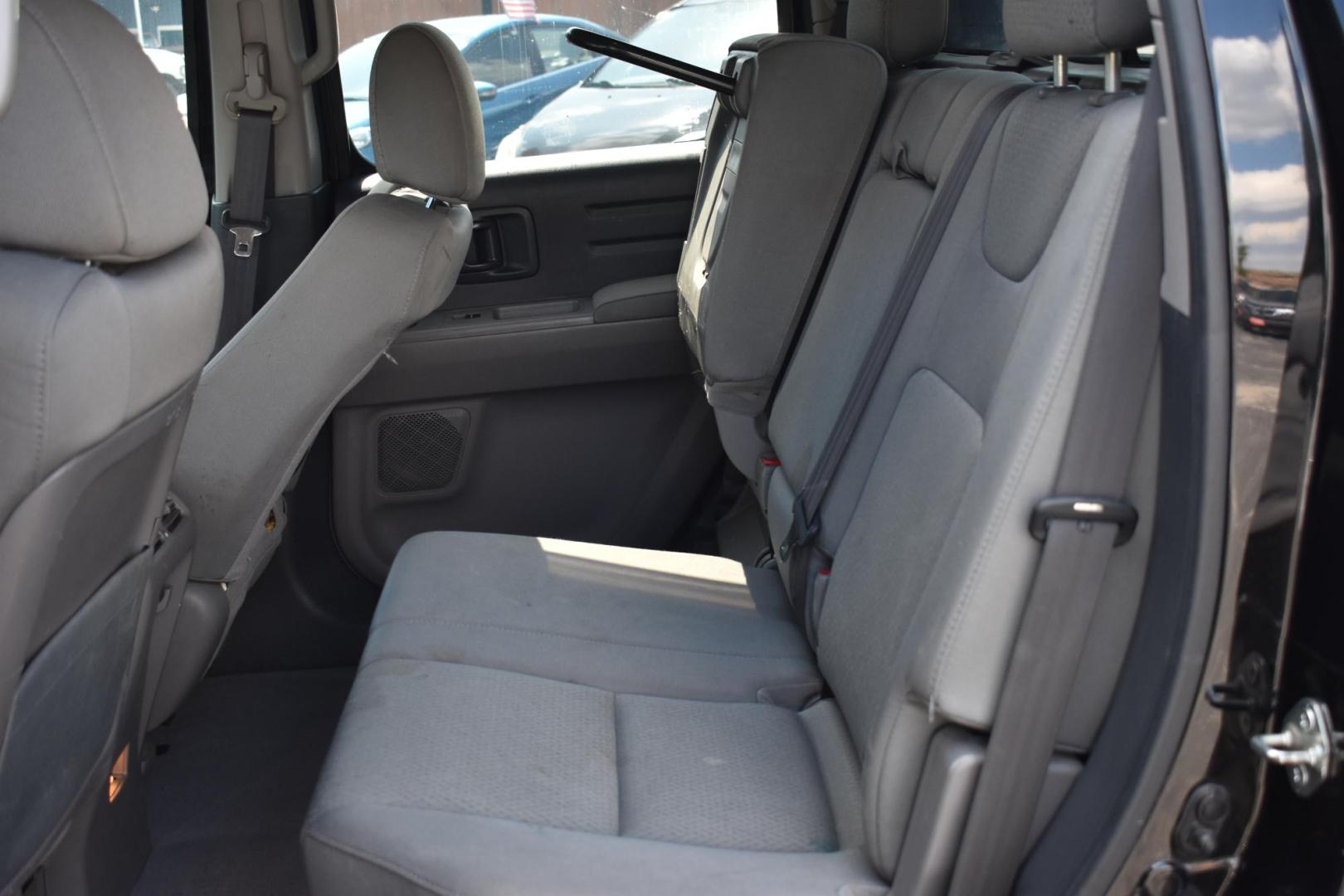 2011 BLACK Honda Ridgeline RTS (5FPYK1F4XBB) with an 3.5L V6 SOHC 24V engine, 5-Speed Automatic transmission, located at 420 E. Kingsbury St., Seguin, TX, 78155, (830) 401-0495, 29.581060, -97.961647 - Photo#5