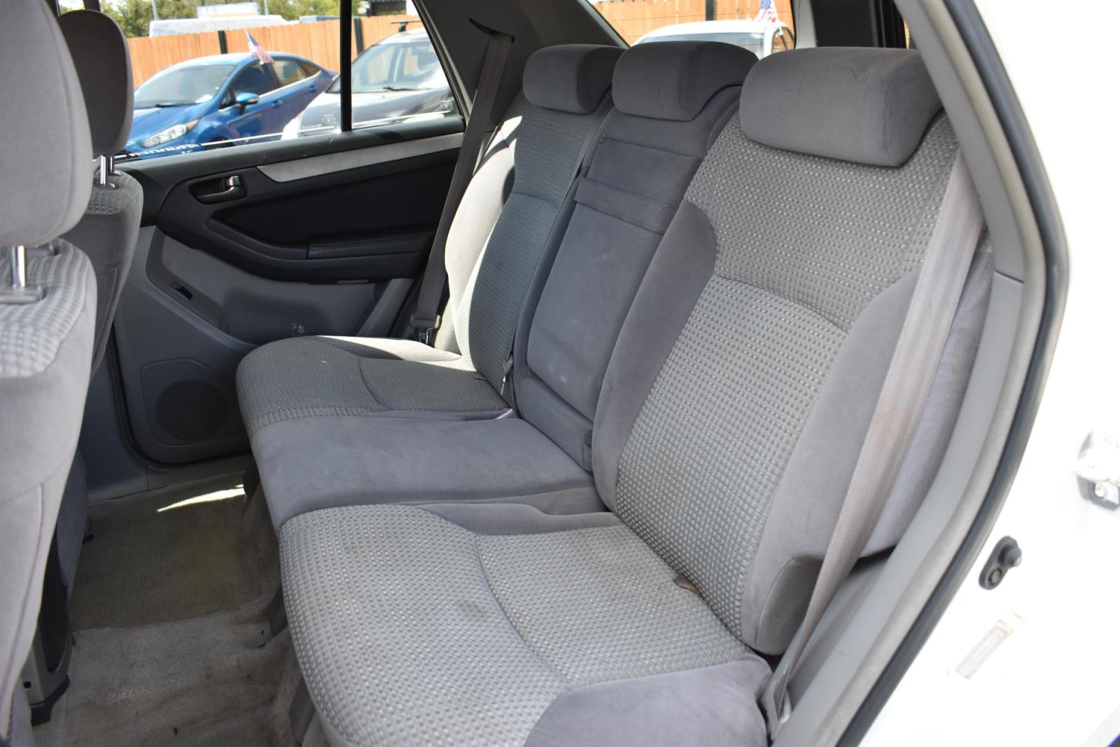 2004 WHITE Toyota 4Runner Sport Edition 2WD (JTEZU14R040) with an 4.0L V6 DOHC 24V engine, located at 420 E. Kingsbury St., Seguin, TX, 78155, (830) 401-0495, 29.581060, -97.961647 - Photo#5