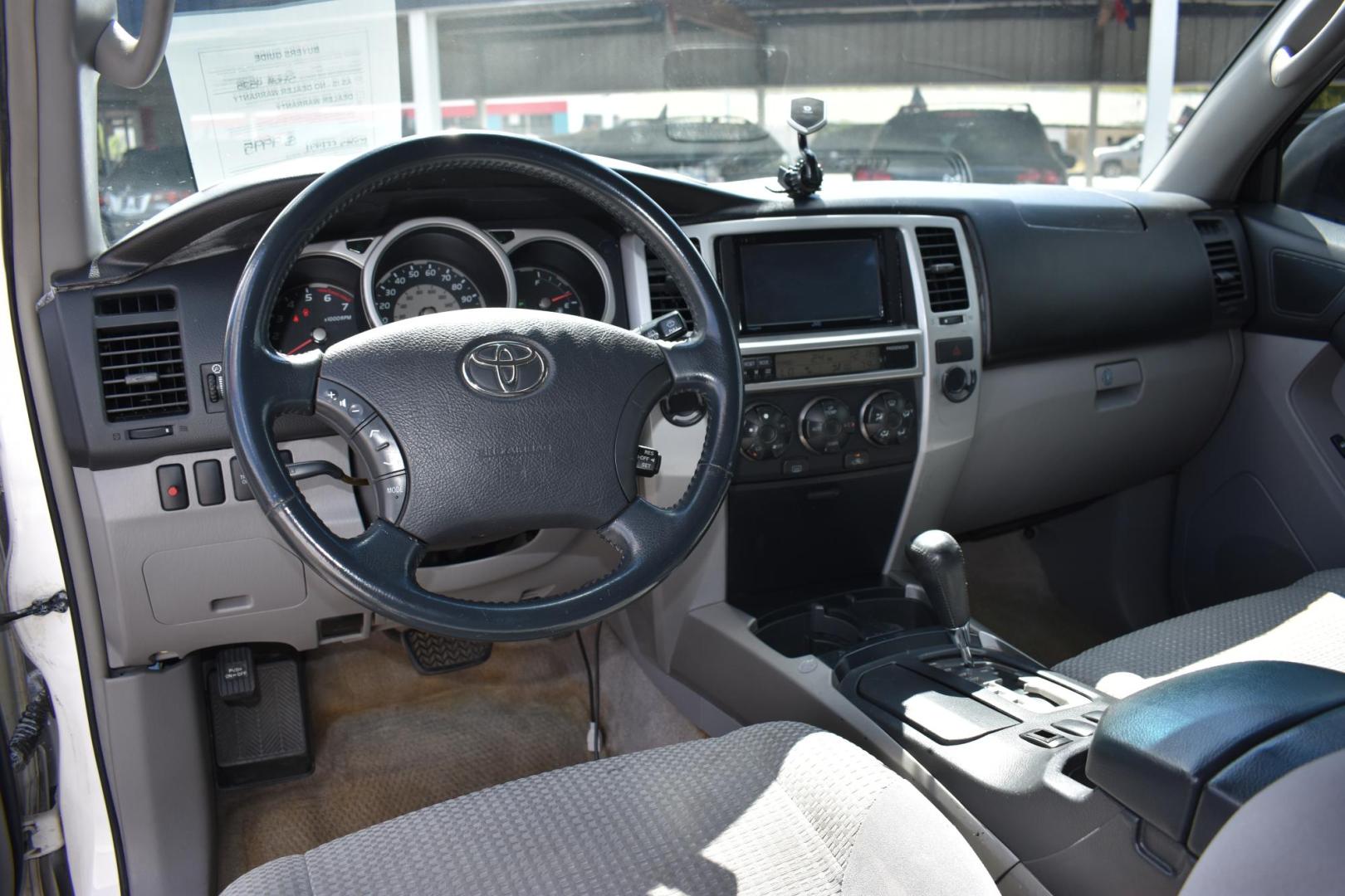 2004 WHITE Toyota 4Runner Sport Edition 2WD (JTEZU14R040) with an 4.0L V6 DOHC 24V engine, located at 420 E. Kingsbury St., Seguin, TX, 78155, (830) 401-0495, 29.581060, -97.961647 - Photo#6
