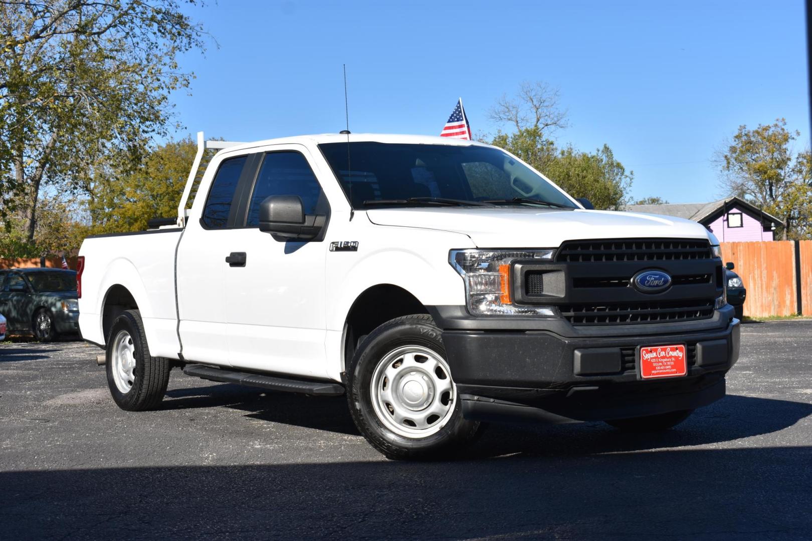 2018 WHITE Ford F-150 XL SuperCab 6.5-ft. Bed 2WD (1FTEX1C51JK) with an 5.0L V8 OHV 16V engine, 6A transmission, located at 420 E. Kingsbury St., Seguin, TX, 78155, (830) 401-0495, 29.581060, -97.961647 - Photo#1