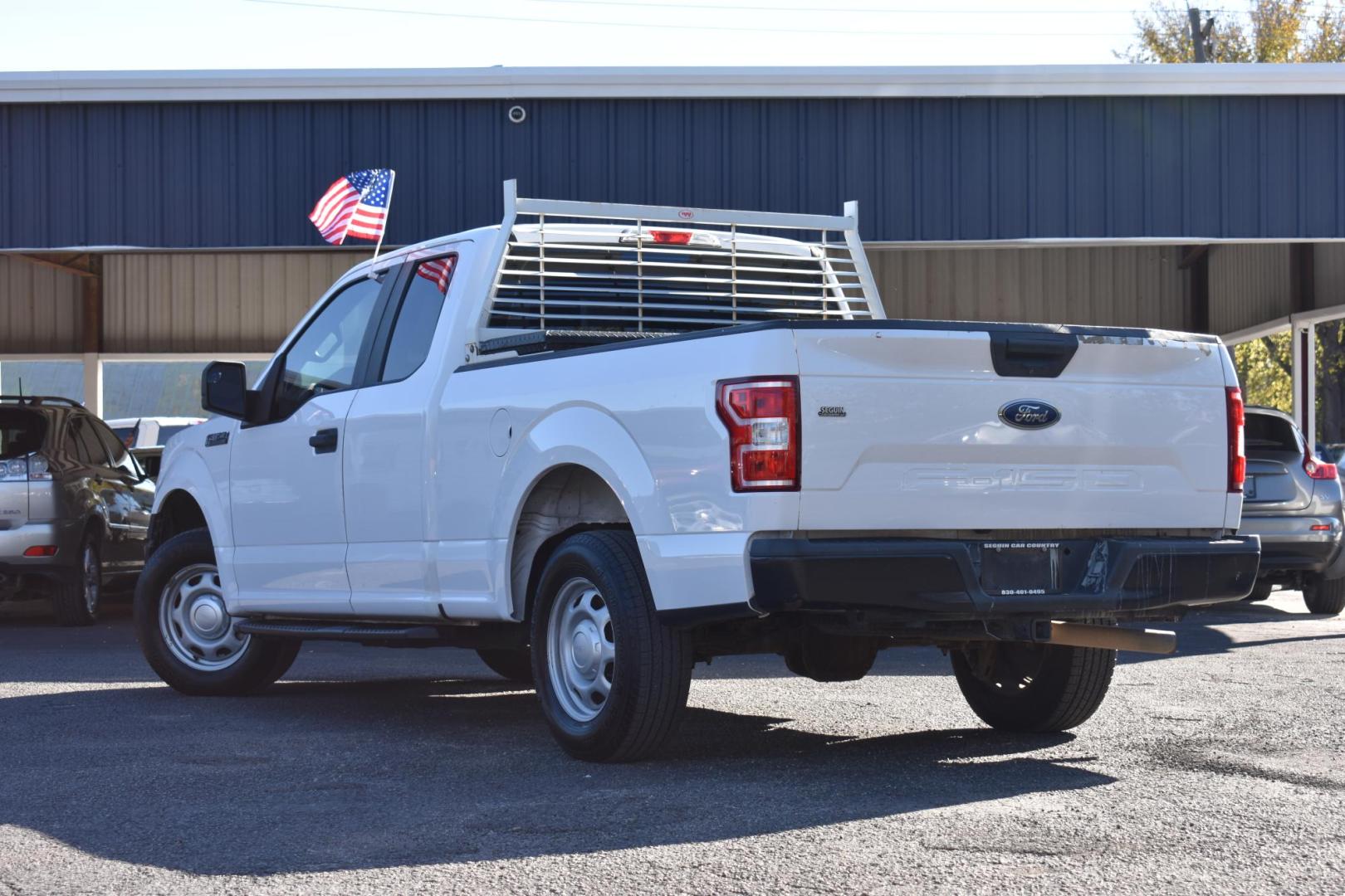 2018 WHITE Ford F-150 XL SuperCab 6.5-ft. Bed 2WD (1FTEX1C51JK) with an 5.0L V8 OHV 16V engine, 6A transmission, located at 420 E. Kingsbury St., Seguin, TX, 78155, (830) 401-0495, 29.581060, -97.961647 - Photo#2