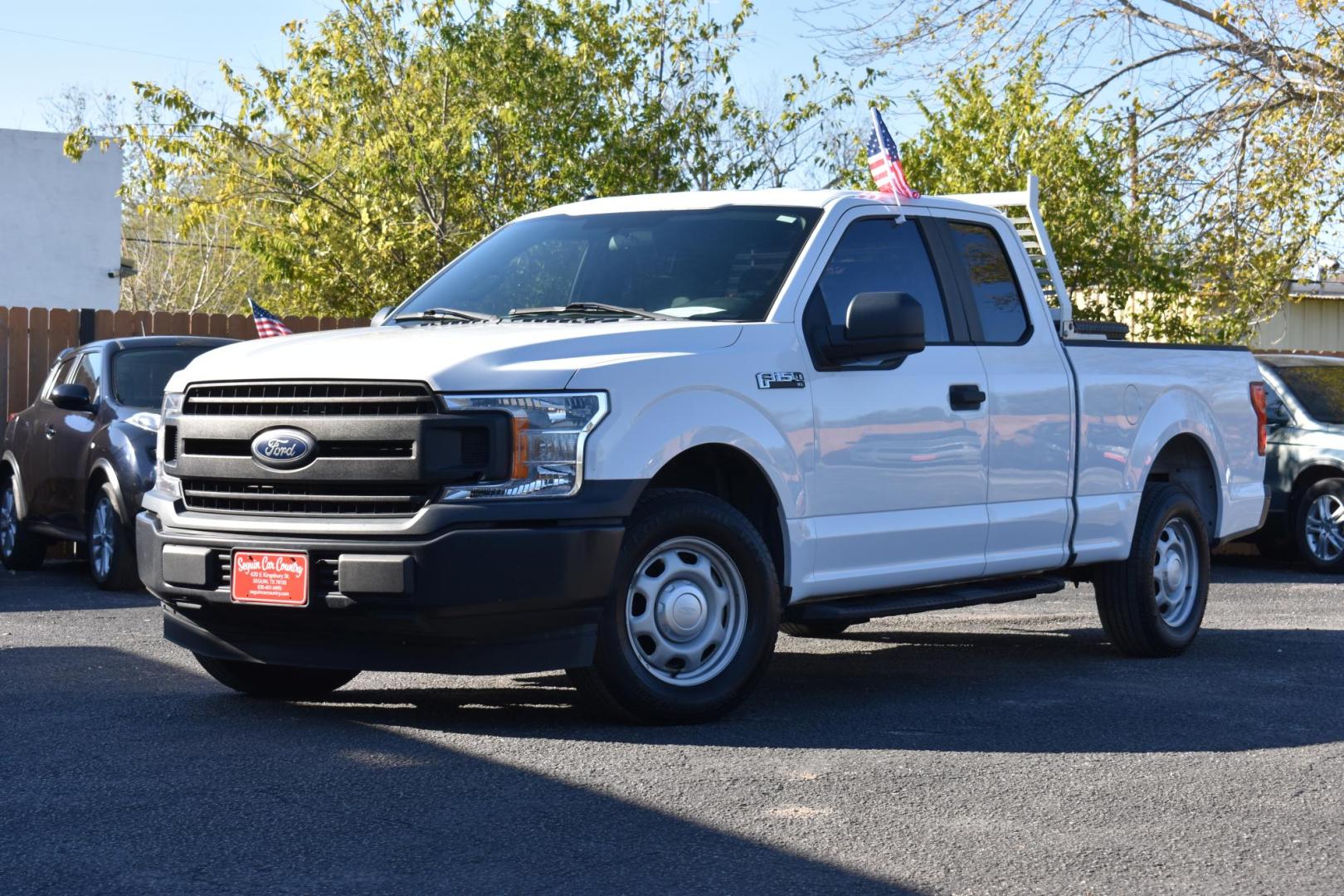2018 WHITE Ford F-150 XL SuperCab 6.5-ft. Bed 2WD (1FTEX1C51JK) with an 5.0L V8 OHV 16V engine, 6A transmission, located at 420 E. Kingsbury St., Seguin, TX, 78155, (830) 401-0495, 29.581060, -97.961647 - Photo#3