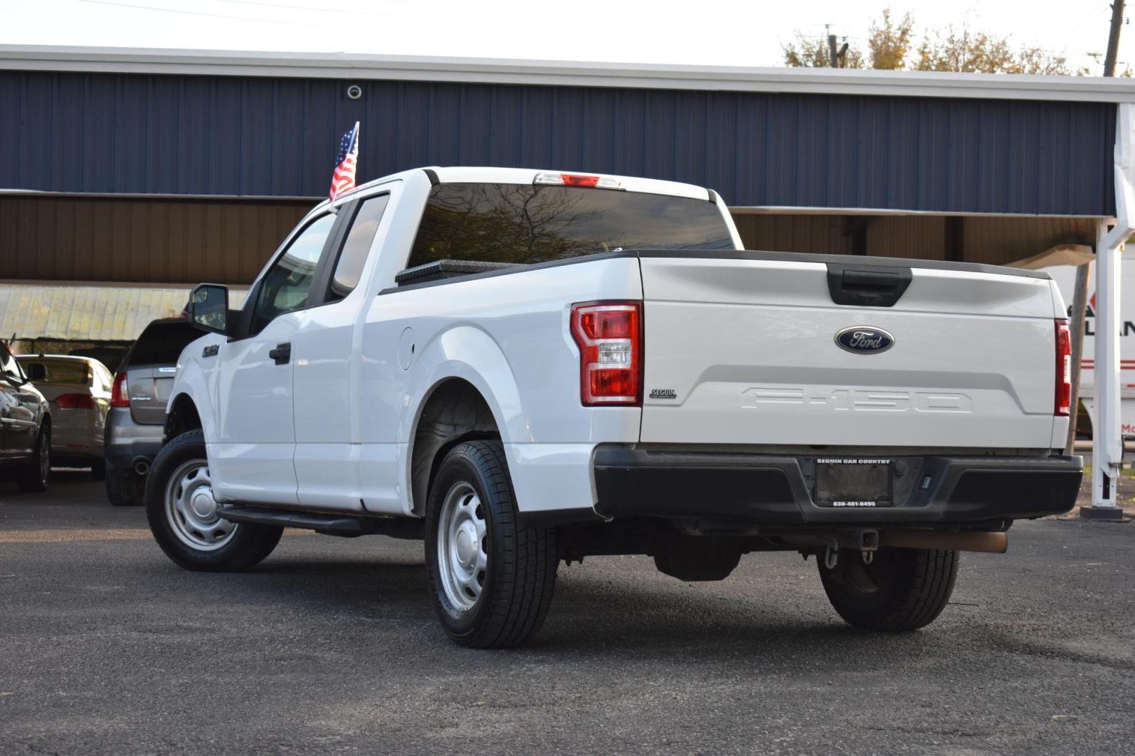 2019 WHITE Ford F-150 XL SuperCab 8-ft. 2WD (1FTEX1C53KF) with an 5.0L V8 OHV 16V engine, 6A transmission, located at 420 E. Kingsbury St., Seguin, TX, 78155, (830) 401-0495, 29.581060, -97.961647 - Photo#2