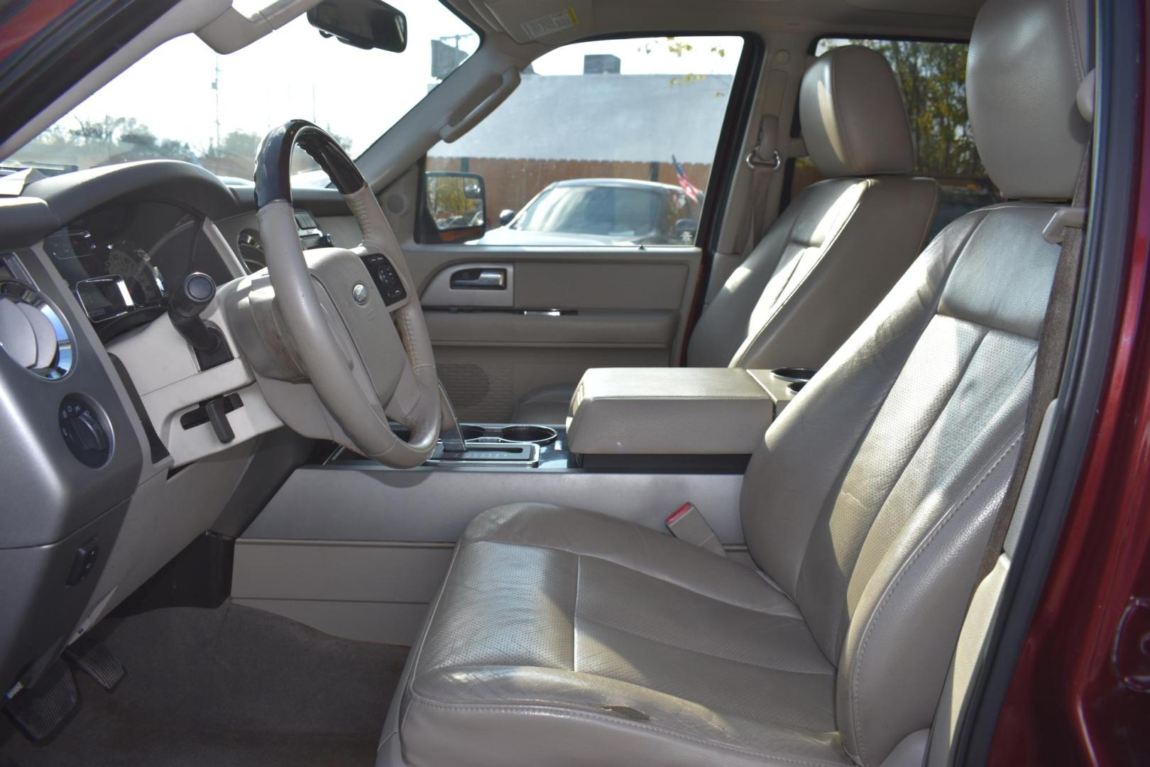 2013 RED Ford Expedition Limited 2WD (1FMJU1K53DE) with an 5.4L V8 SOHC 16V FFV engine, 6-Speed Automatic transmission, located at 420 E. Kingsbury St., Seguin, TX, 78155, (830) 401-0495, 29.581060, -97.961647 - Photo#4