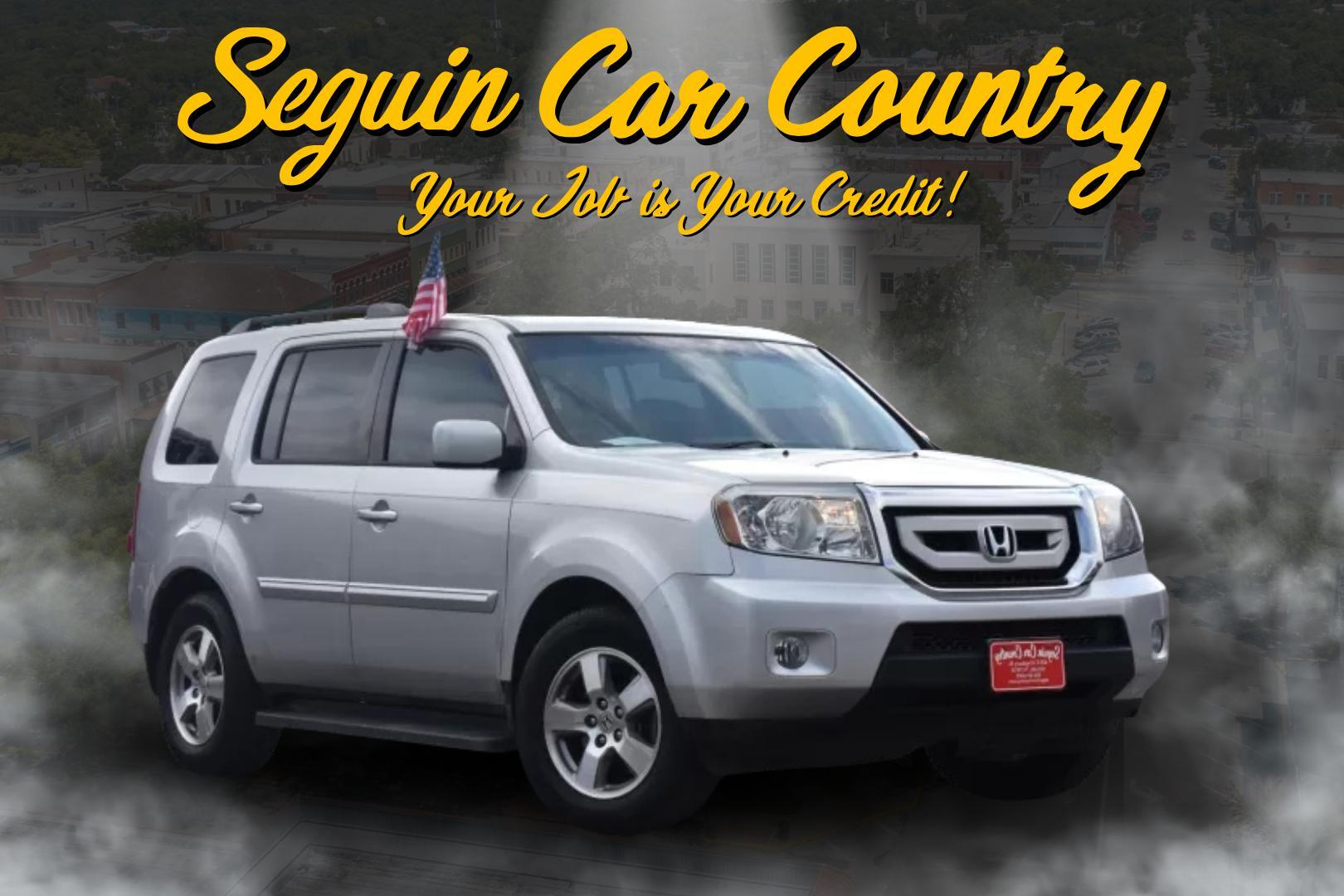 2011 SILVER Honda Pilot EX-L 2WD 5-Spd AT (5FNYF3H50BB) with an 3.5L V6 SOHC 24V engine, 5-Speed Automatic transmission, located at 420 E. Kingsbury St., Seguin, TX, 78155, (830) 401-0495, 29.581060, -97.961647 - Photo#0